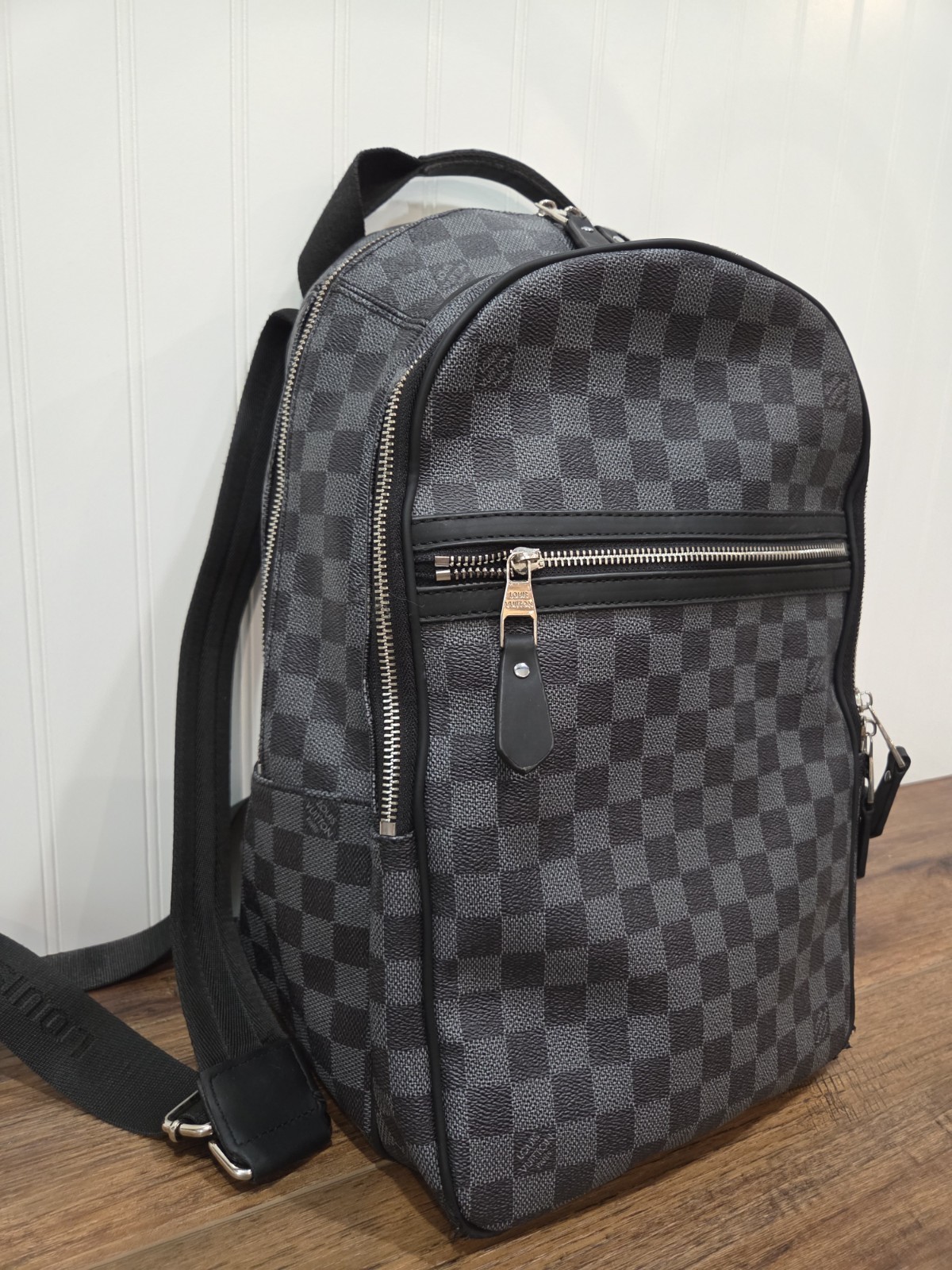 Louis Vuitton Michael Backpack Damier Graphite Checkered Black RI1188 France