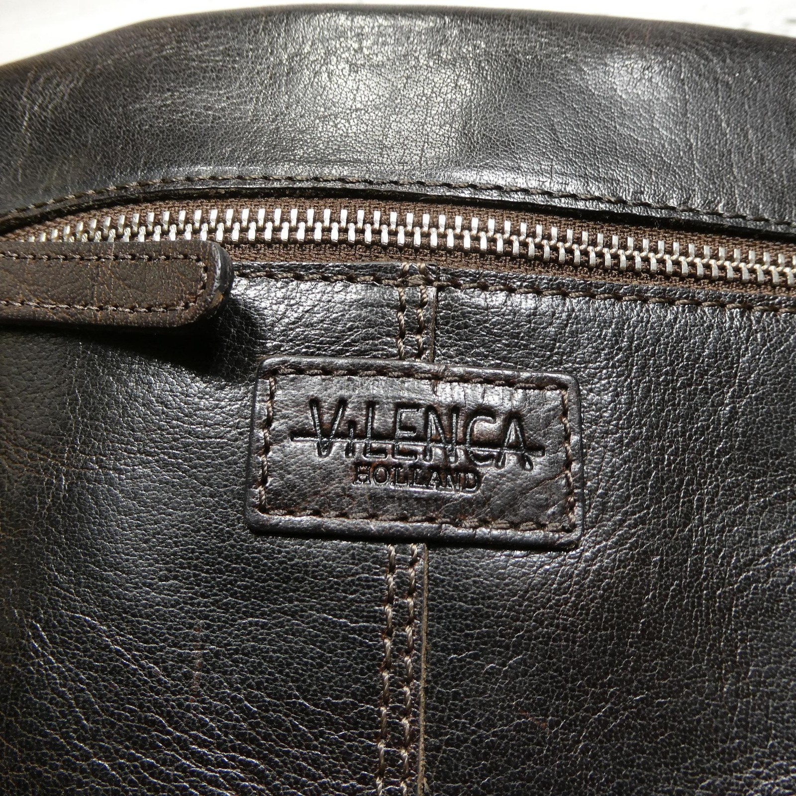 VLENCA Leather Crossbody Messenger Bag Mens Small Brown Lined Organizer Pockets