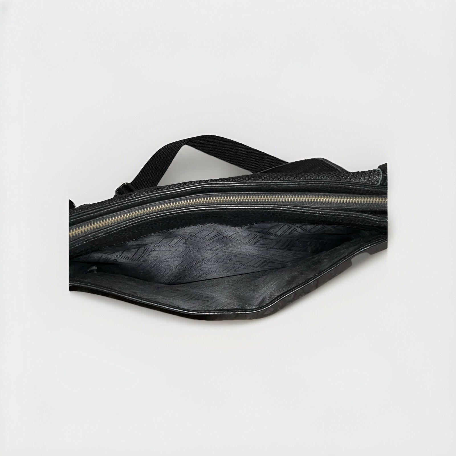 Dunhill Black Leather Messenger Bag Crossbody/Shoulder Bag