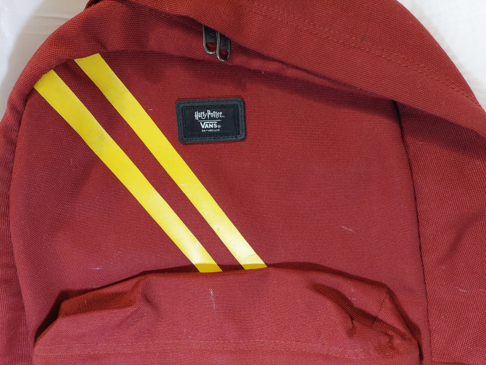 VANS X HARRY POTTER OLD SKOOL III GRYFFINDOR BACKPACK 16″ HIGH PRE-OWNED