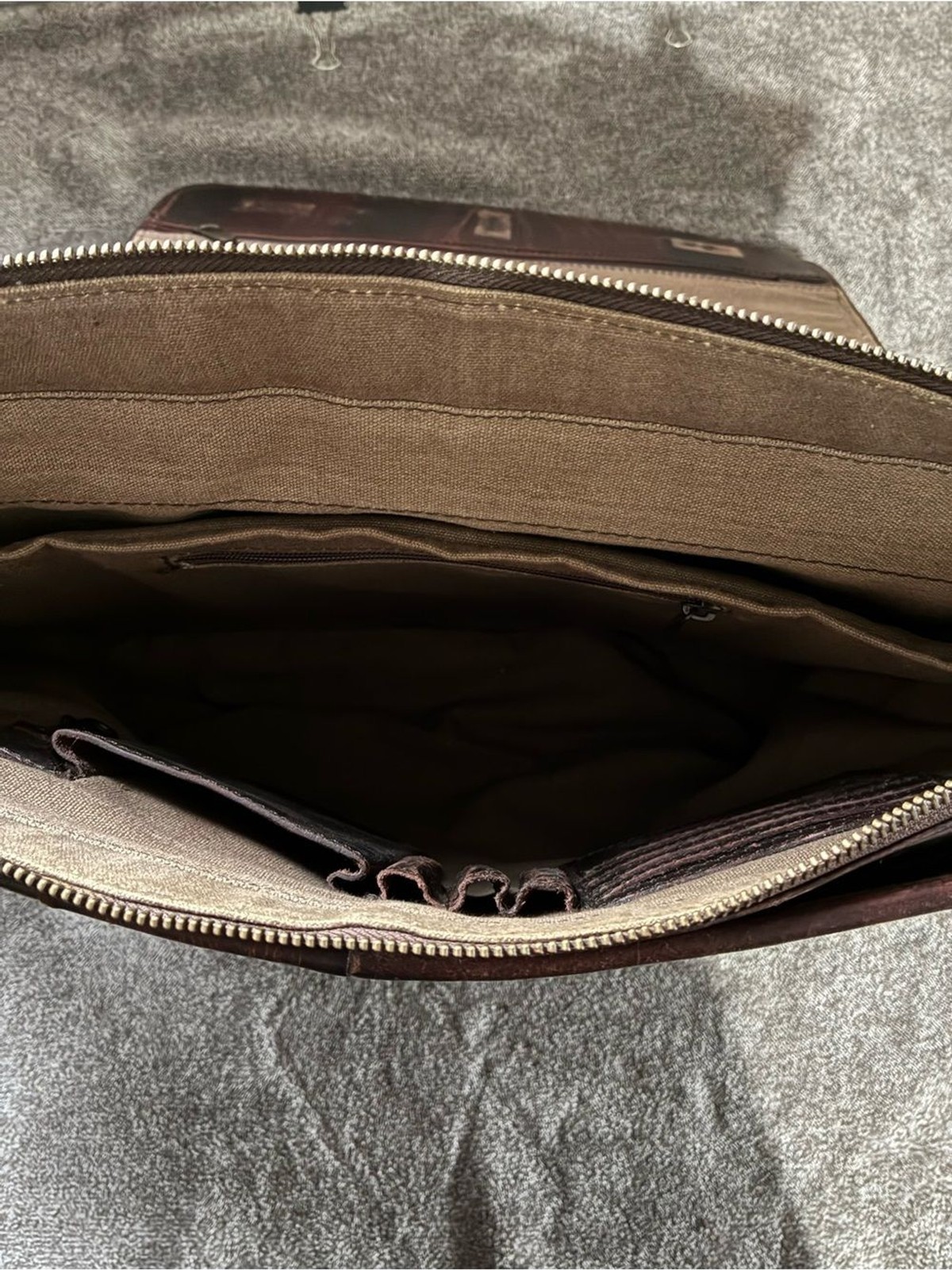 ROOSEVELT Buffalo Jackson Leather Satchel Messenger Bag Full Grain Distressed