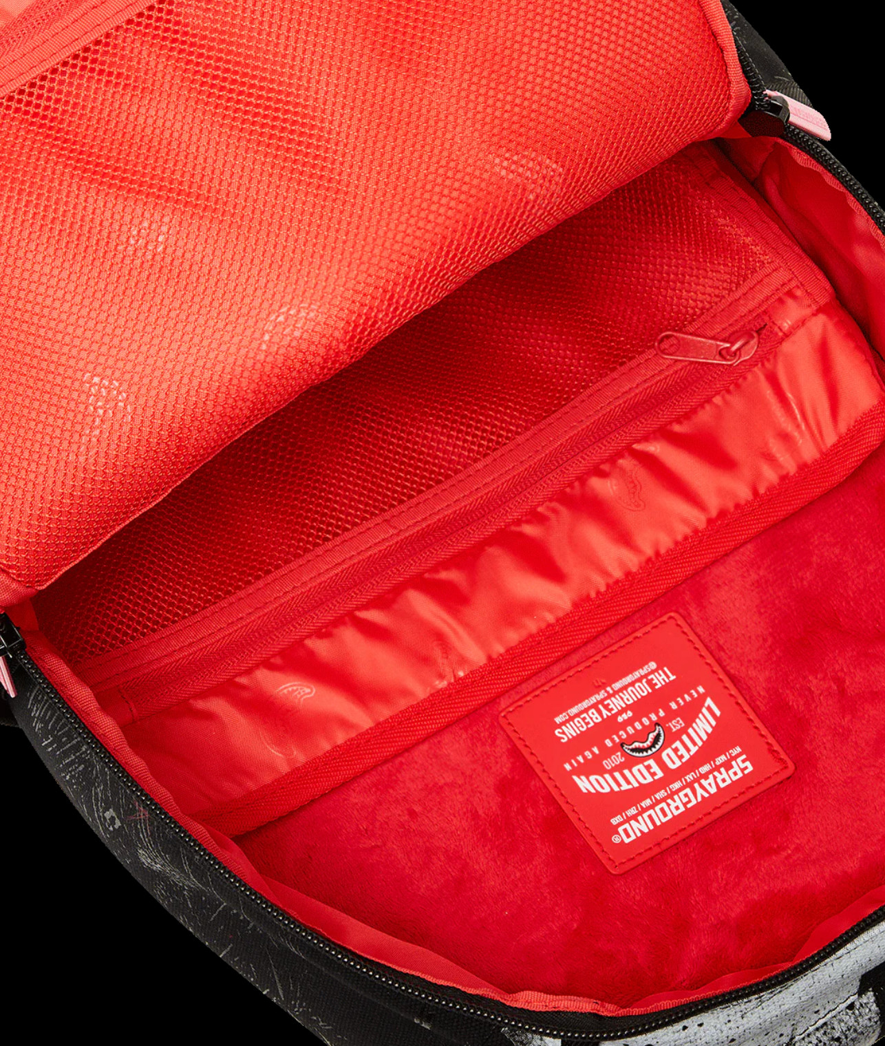 SPRAYGROUND SHARK CENTRAL ACRYLIC ART DLX COTTON BACKPACK – Limited Edition