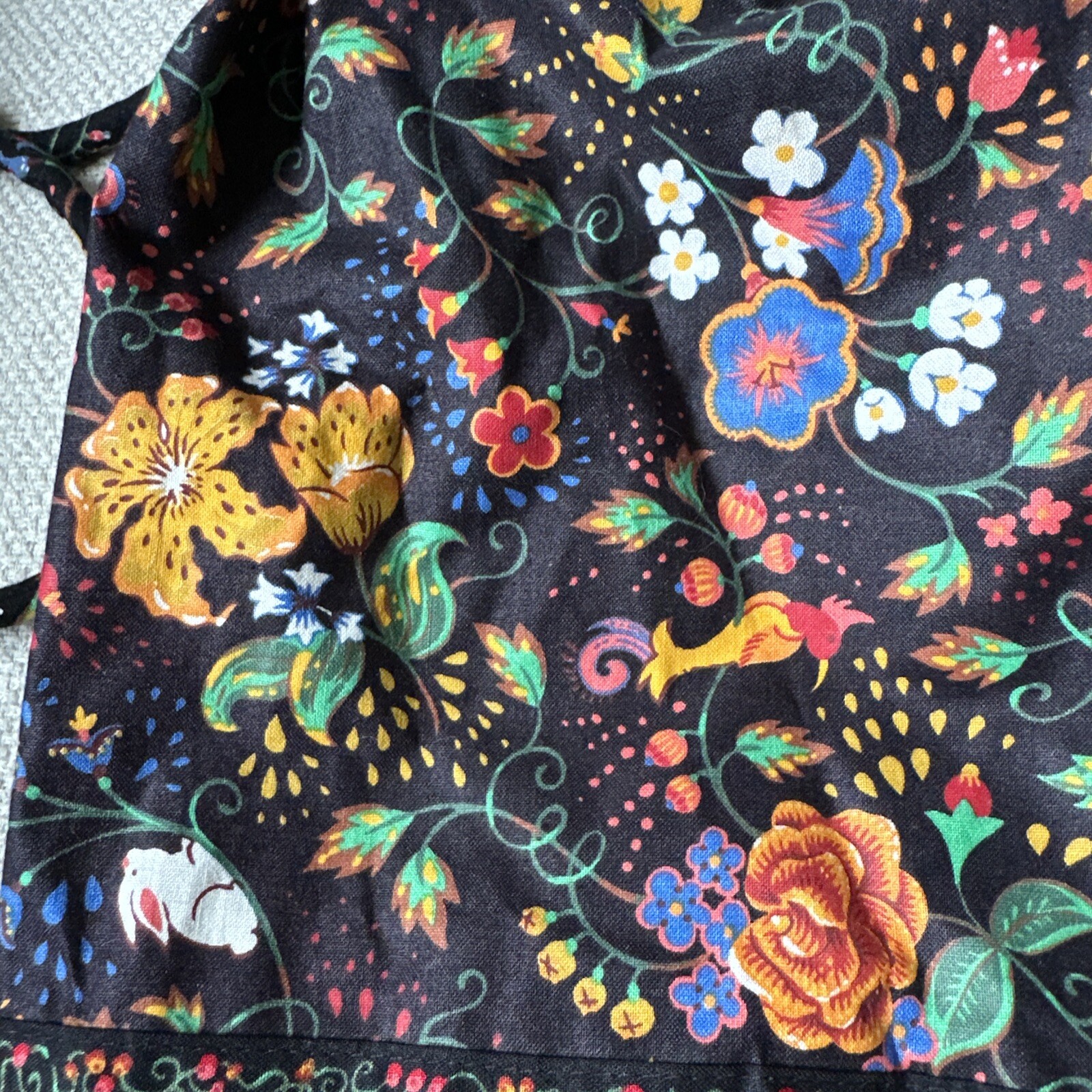 VERA BRADLEY Backsack Sling Bag TAVERN ON THE GREEN Non-quilted New Rare