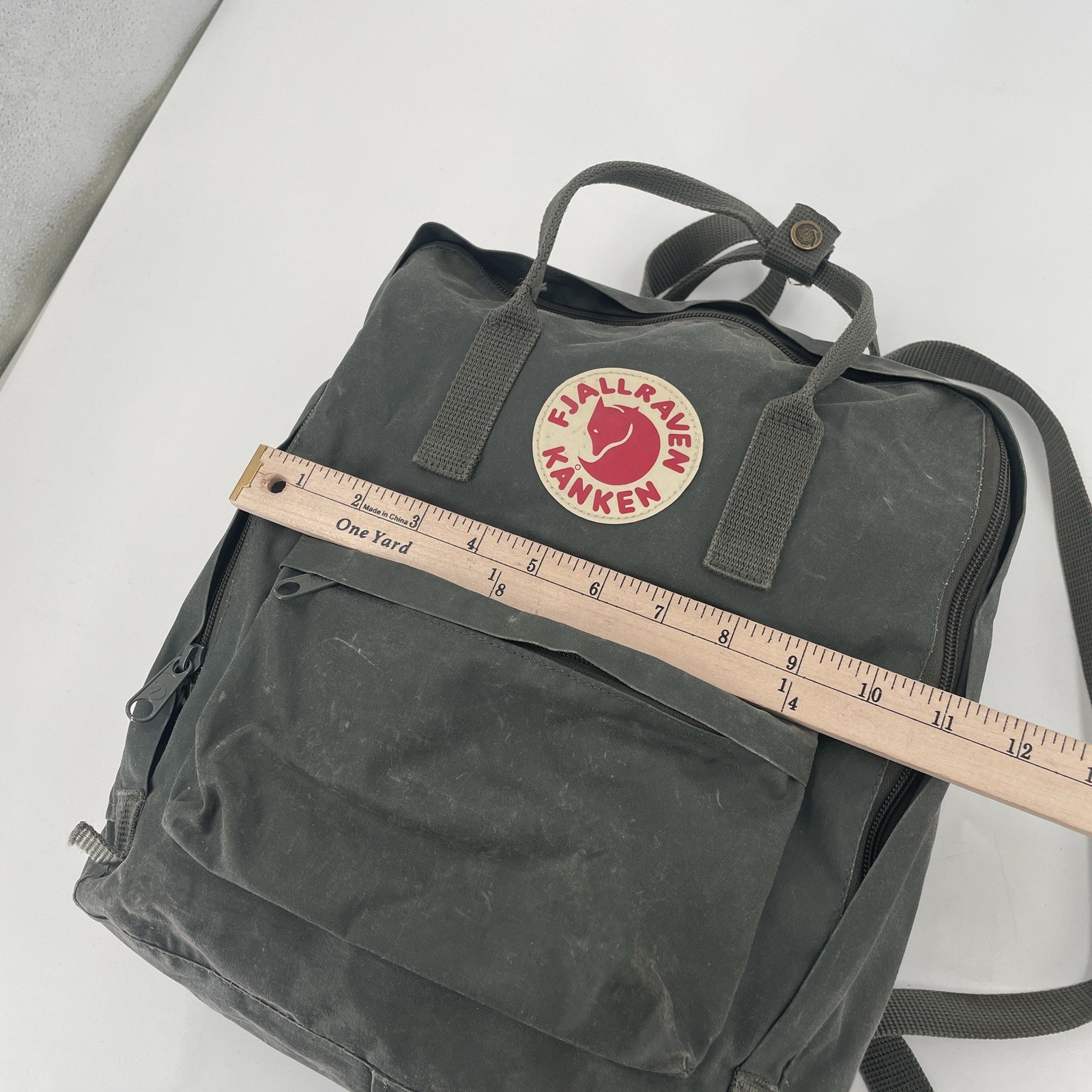 Fjallraven 23510 Kanken Backpack in Army Green With Foam Seat Pad – Outdoors