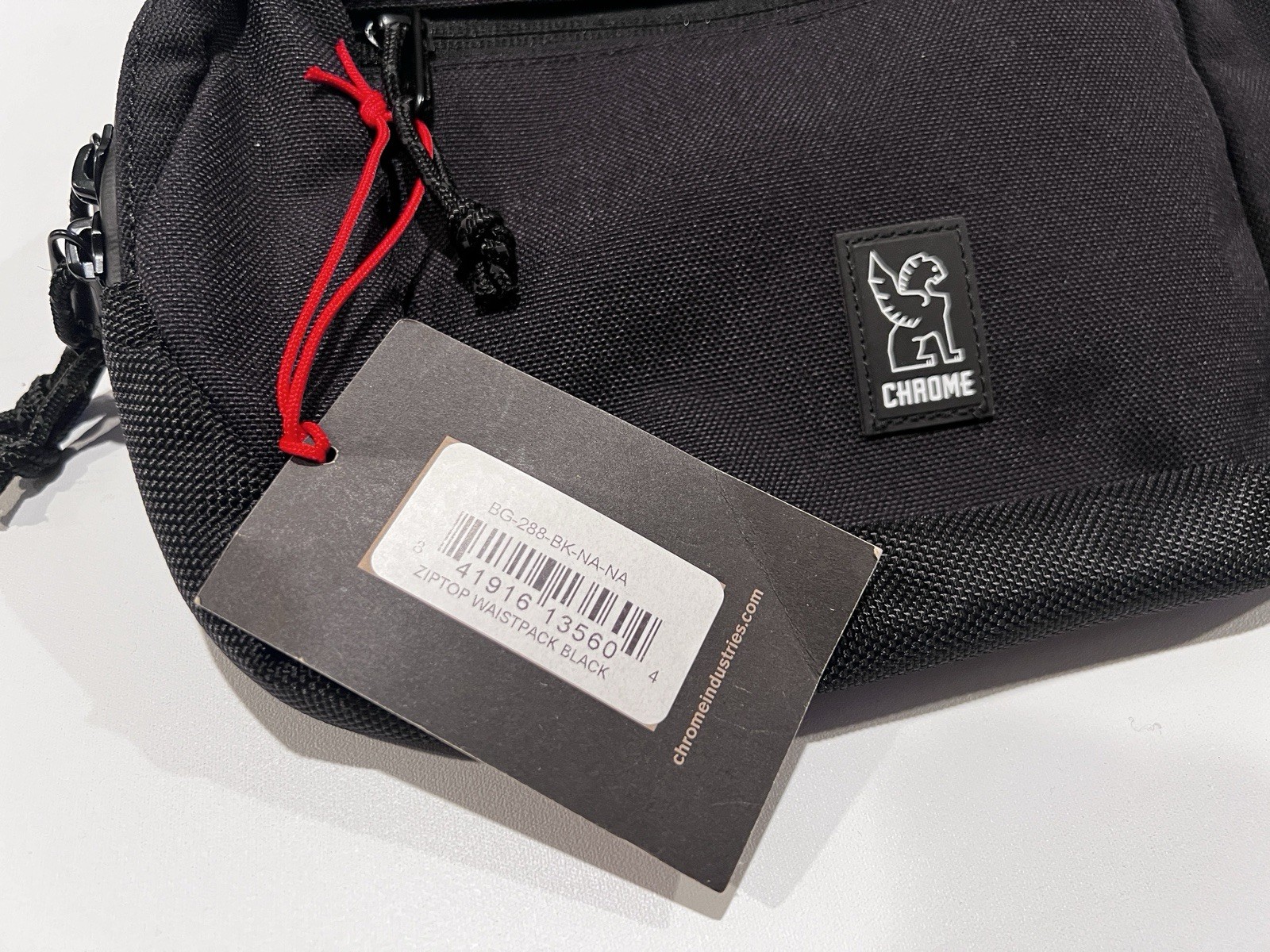 Chrome Industries – Ziptop Waistpack – Black – 3 Liter Capacity