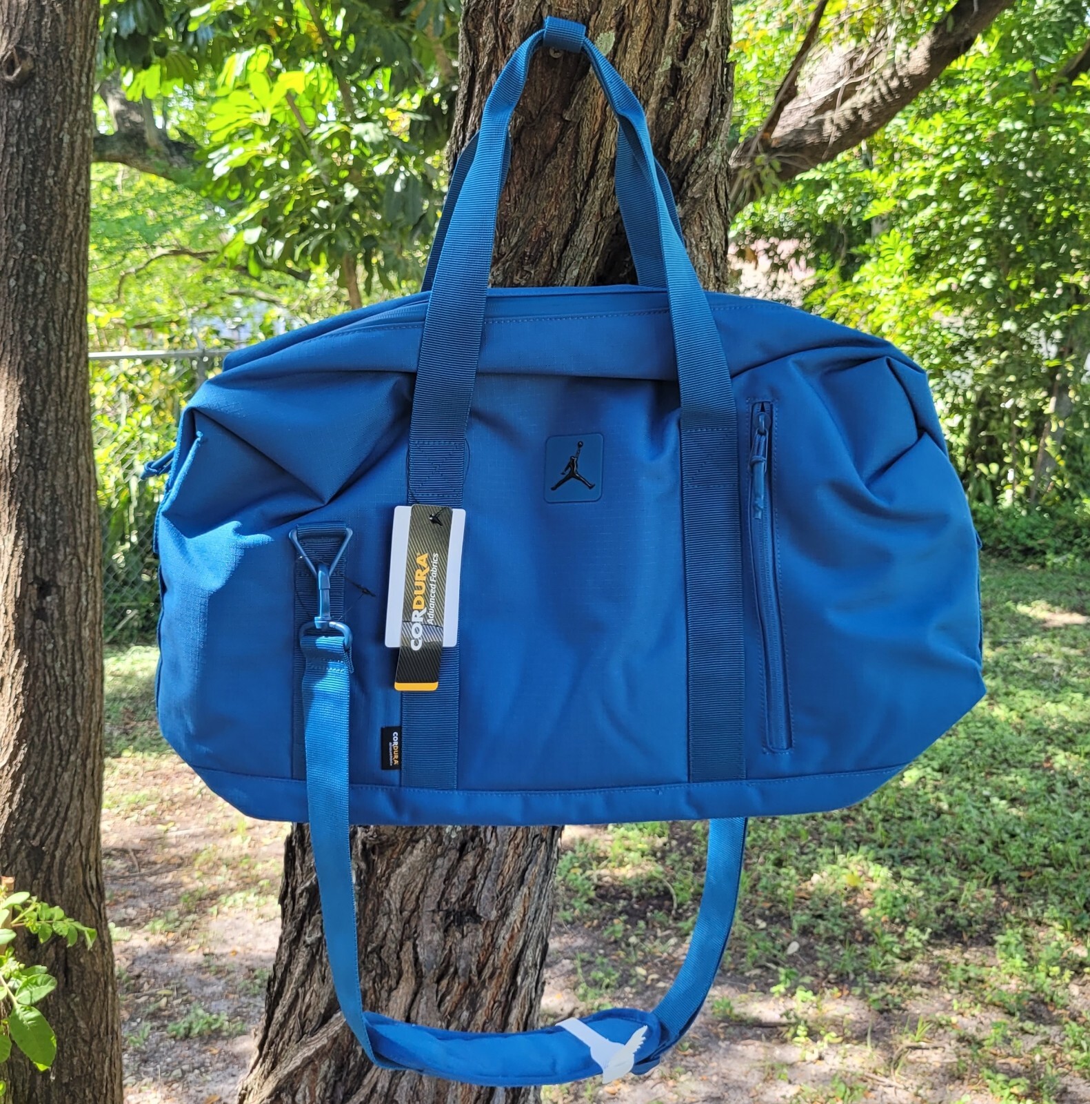 Air Jordan Blue Cordura Franchise Duffle 18L Unisex Sports Bag Travel MA0900-UIR