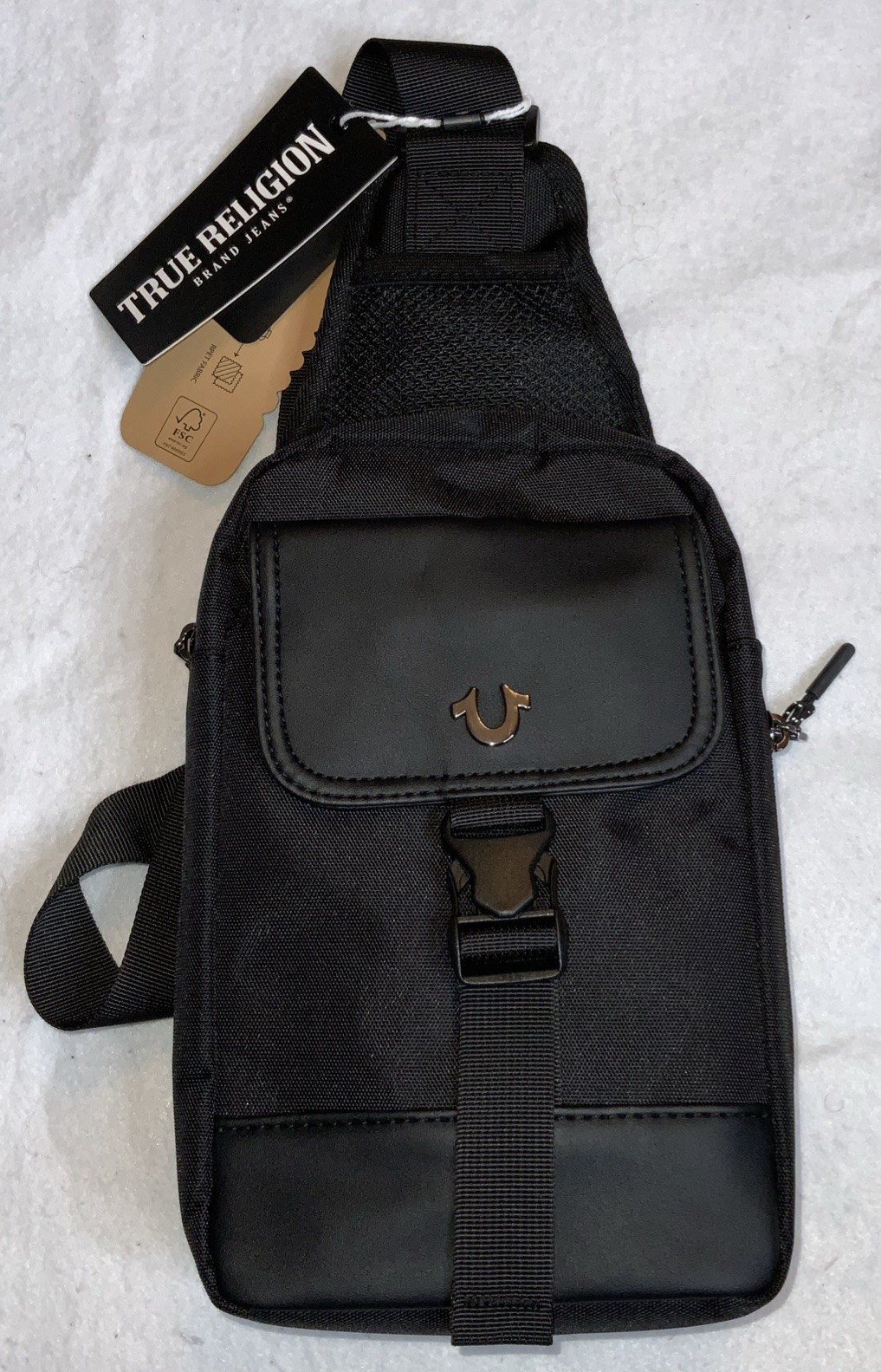 True Religion Brand Jean Men’s Ivan Sling Black Crossbody Bag Style TR104679 New