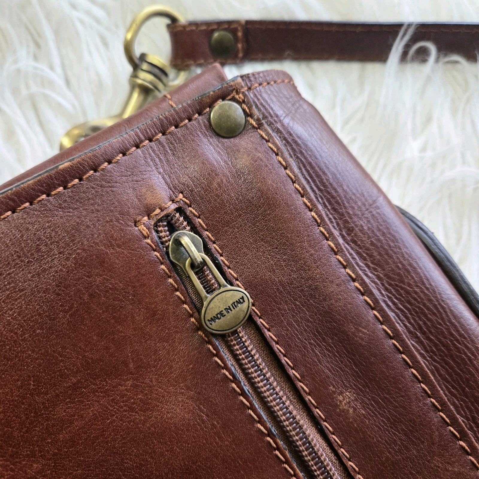 OLD ANGLER-Italian Leather Briefcase Messenger Bag Removable Strap Made Italy