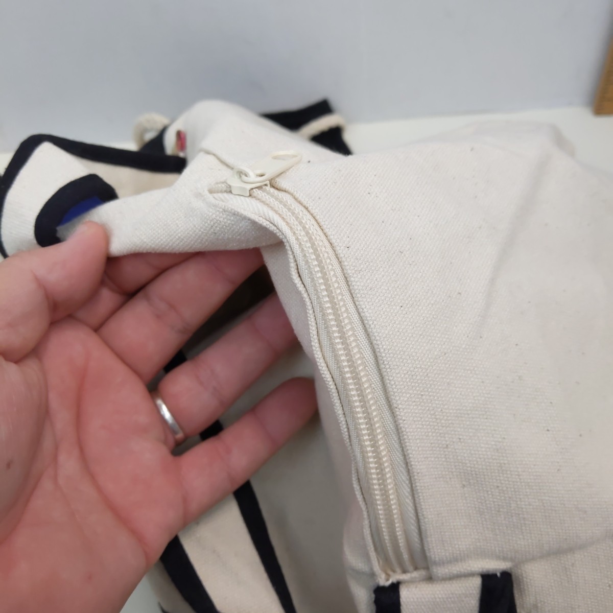 Robert Graham Canvas Duffle Bag Rope Drawstring Beach Bag Large