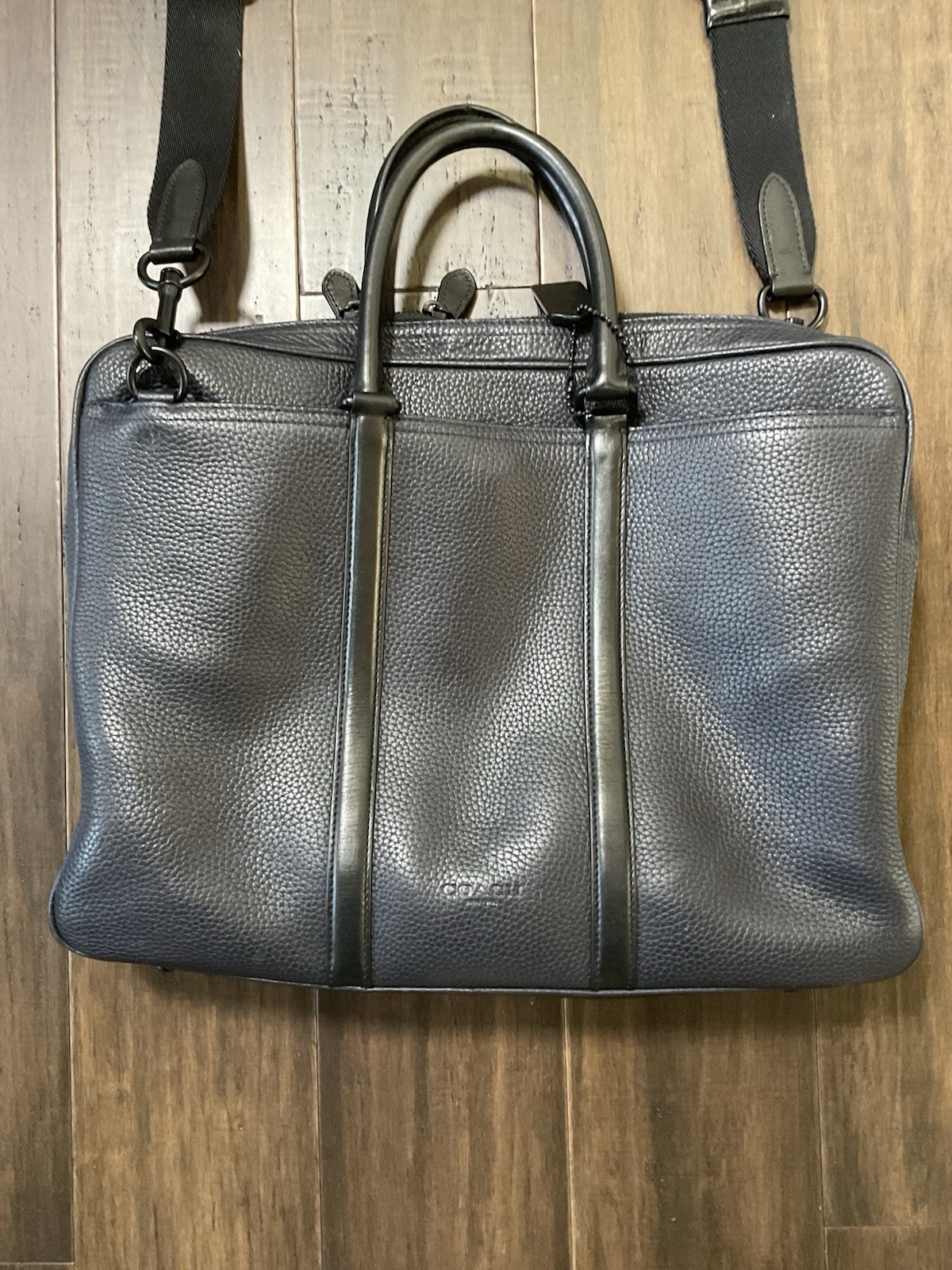 COACH Men’s Pebble Leather 57781 Navy Black Briefcase Bag Metropolitan Slim