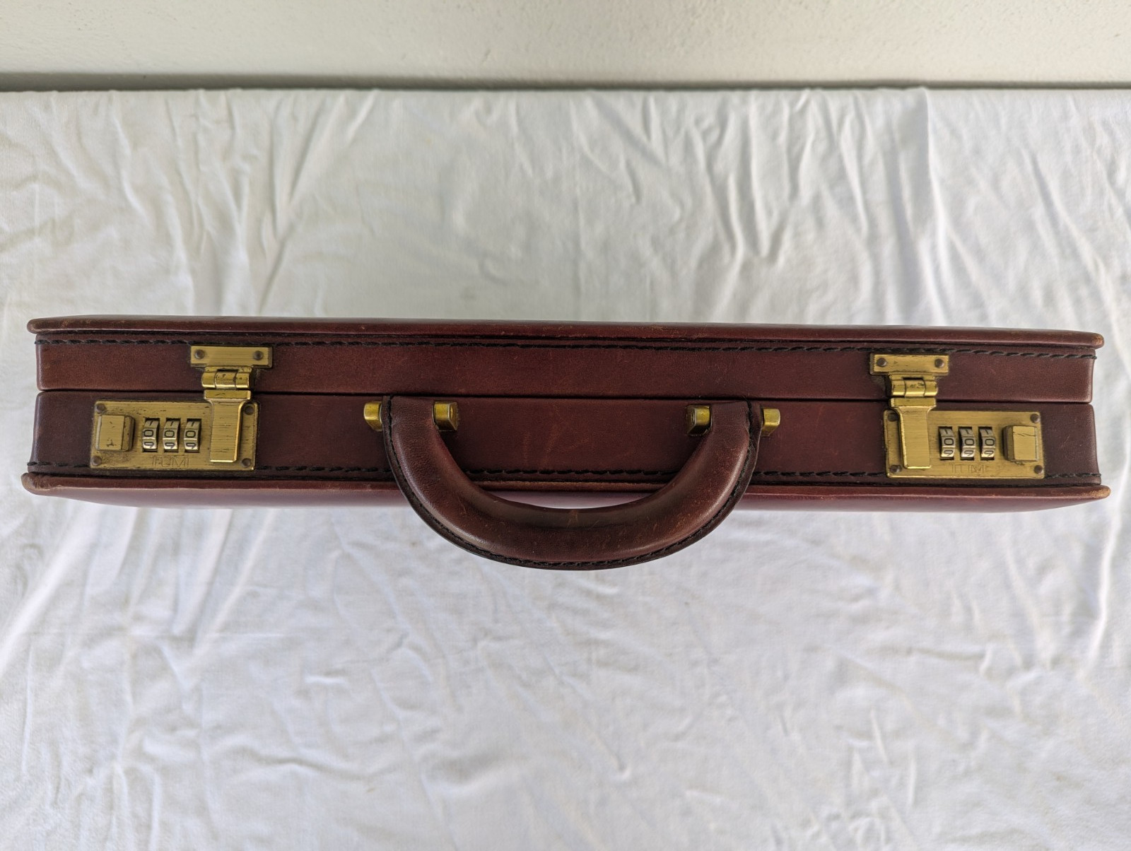VTG TUMI Leather Attache Briefcase Burgundy Red Combination Lock Organizer Case