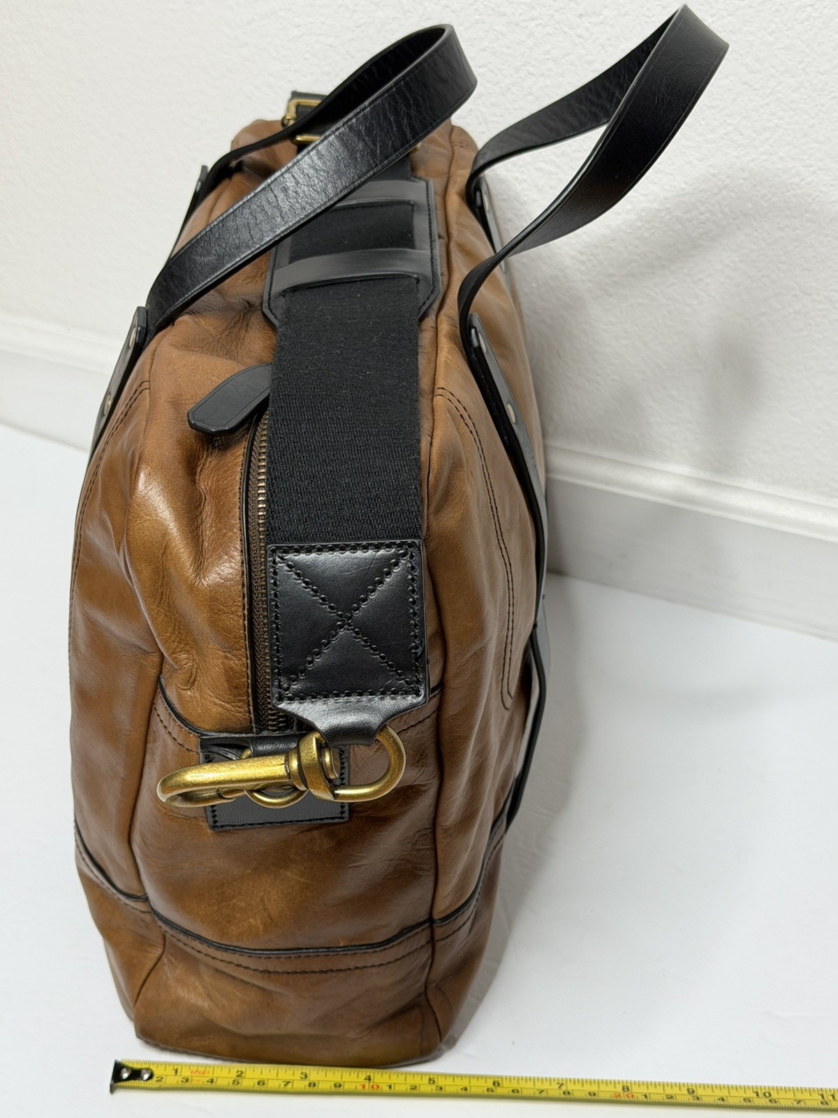 BANANA REPUBLIC Brown / cognac Italian Leather Briefcase Messenger Bag high end