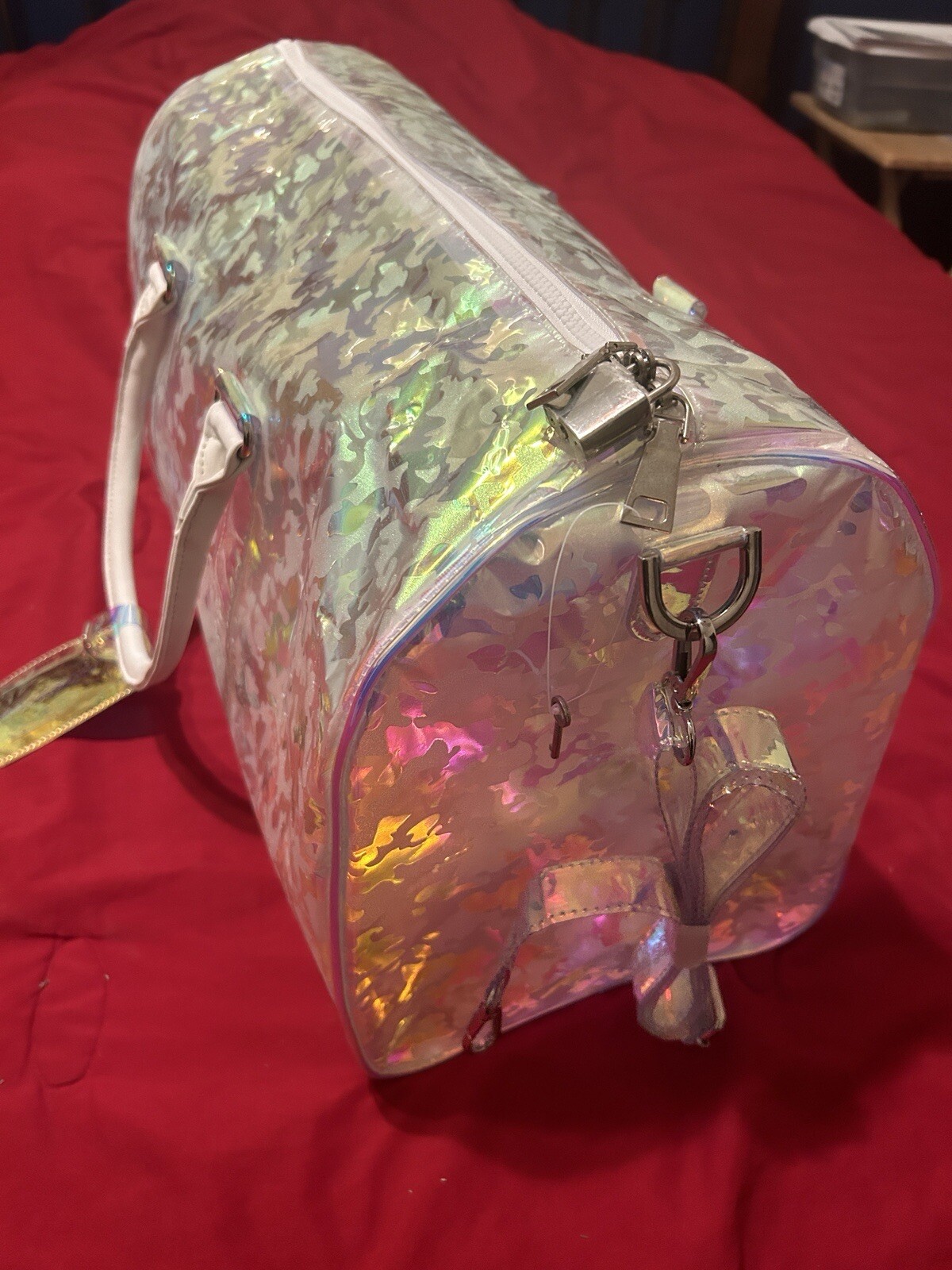 Holographic Iridescent Duffle Bag – Rainbow Reflective Gym/Travel Tote