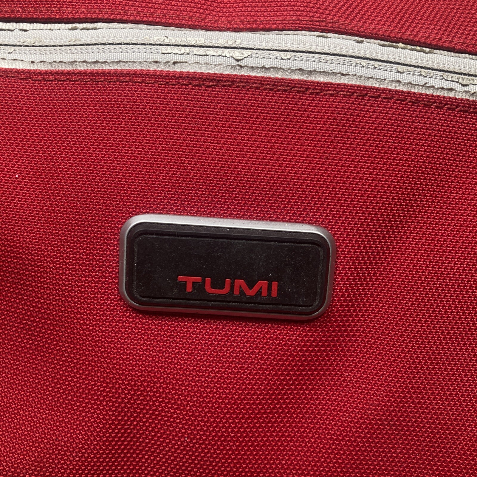 RARE! TUMI ALPHA SPORT 6645D Red Black Nylon Carry On Gym Duffle Bag READ DESCR