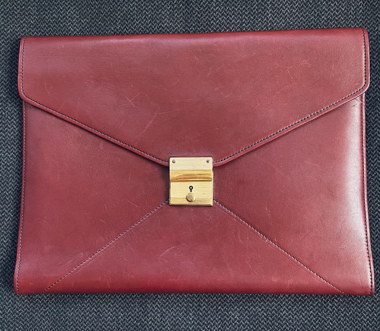 Vintage Schlesinger Brothers Burgundy Leather Envelope Briefcase – Brass w/Locks