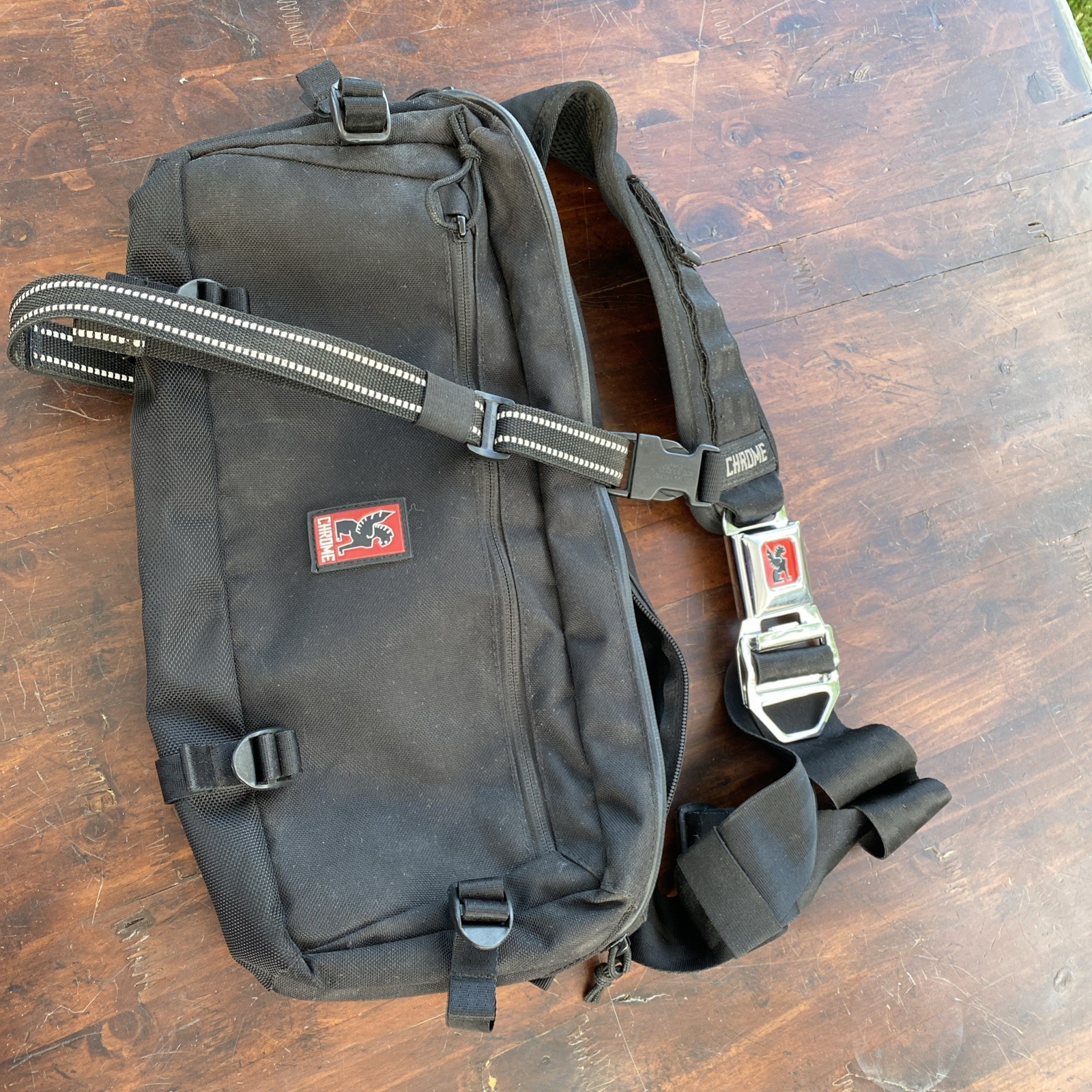 Chrome Crossbody Body bag KADET SLING BLACK TARP 9L Shoulder Strap Preowned