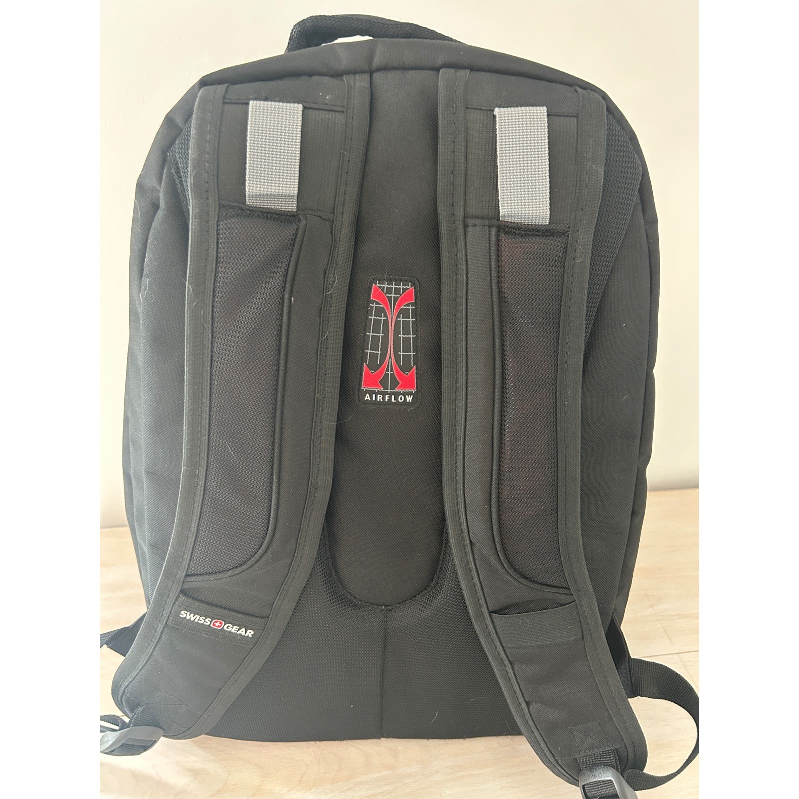 SwissGear ScanSmart Laptop Backpack Black Red Airflow Mens Travel Bag