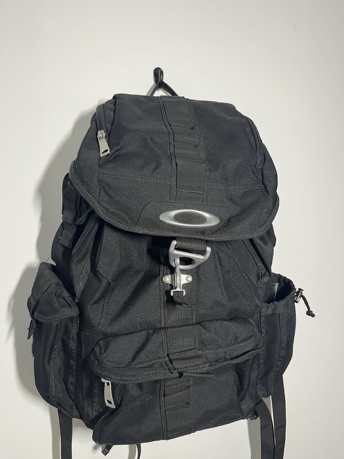 Oakley Dry Goods Red Code Tactical Field Gear AP Backpack Metal Buckle RARE