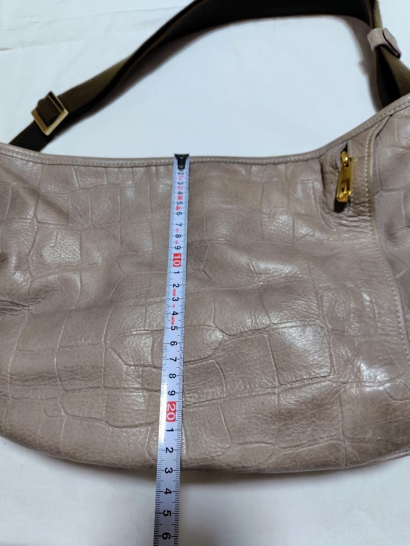 aniary Croco Embossed Leather Shoulder Bag Gray Beige Japan