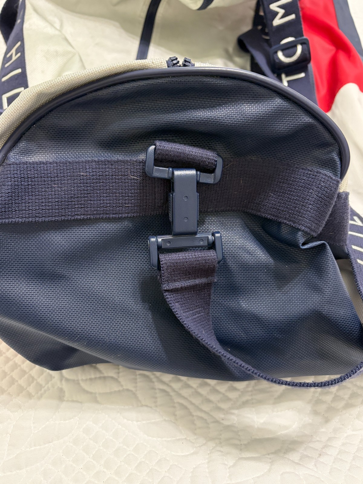 Tommy Hilfiger Duffle Bag HUGE!! Large Travel Gym Sports Holdall Navy Red White