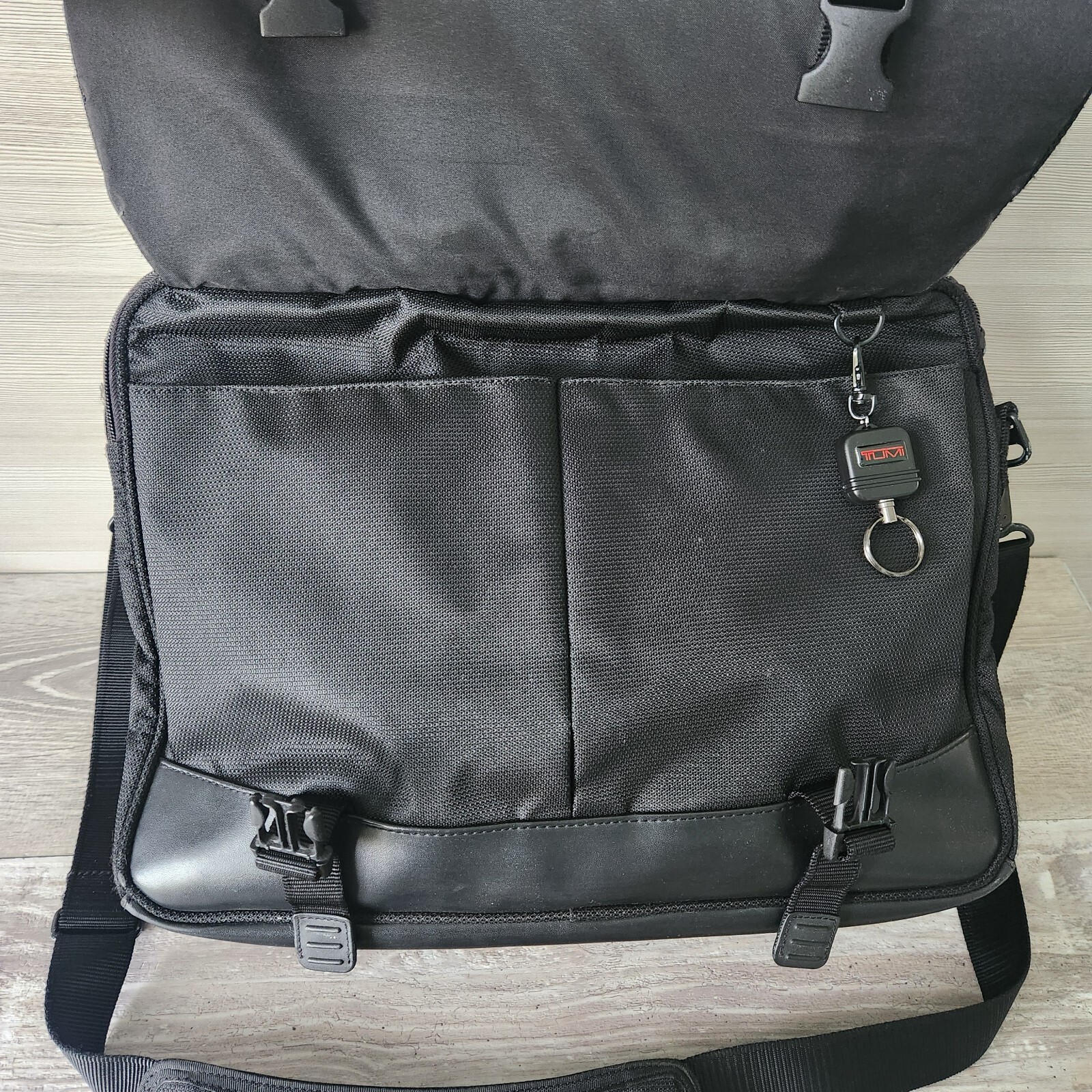 Tumi T-Tech T2 Carry On Expandable Nylon Ballistic Laptop Briefcase Bag w/ Strap