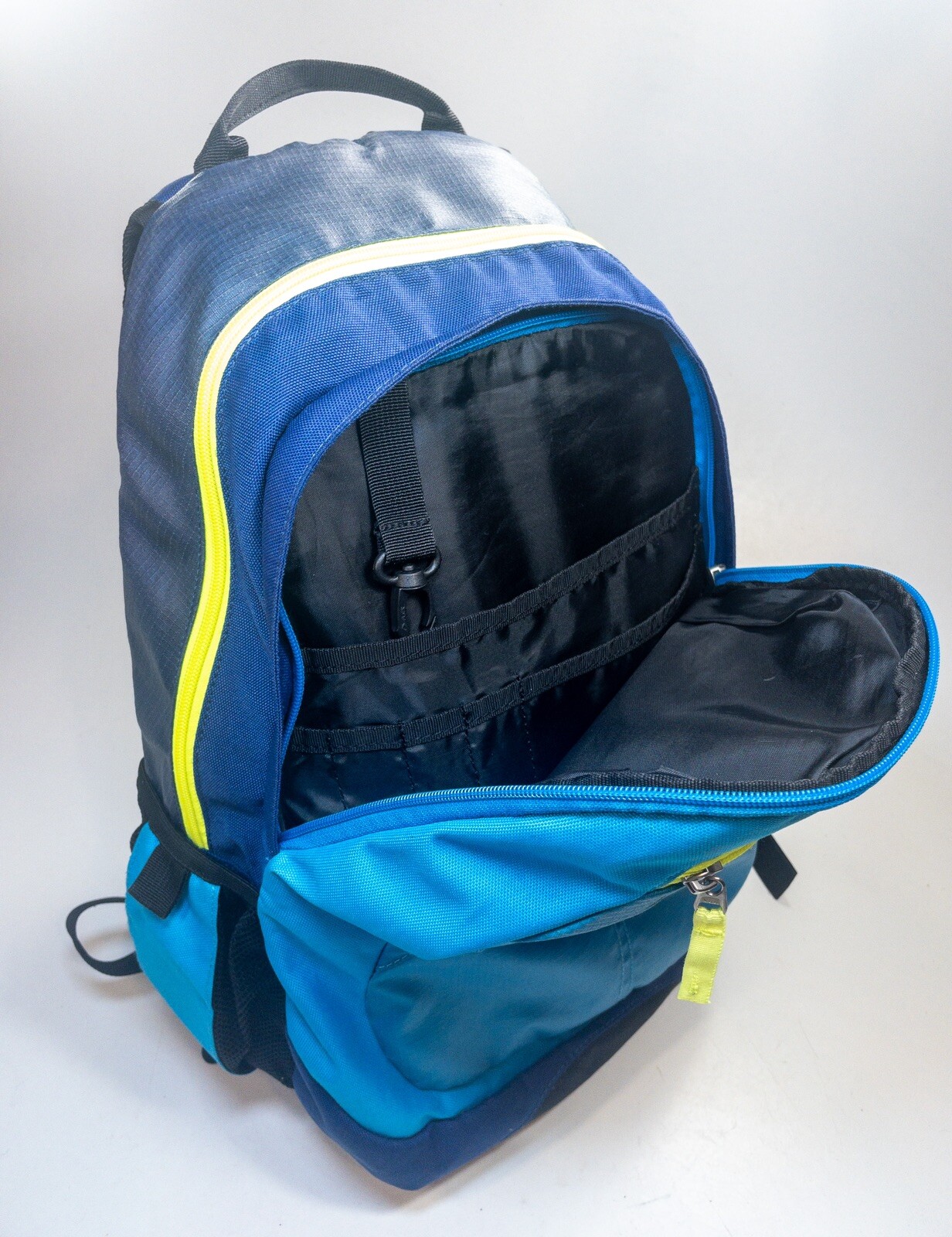 Oakley Base Load Pack 25L Backpack Pacific Blue