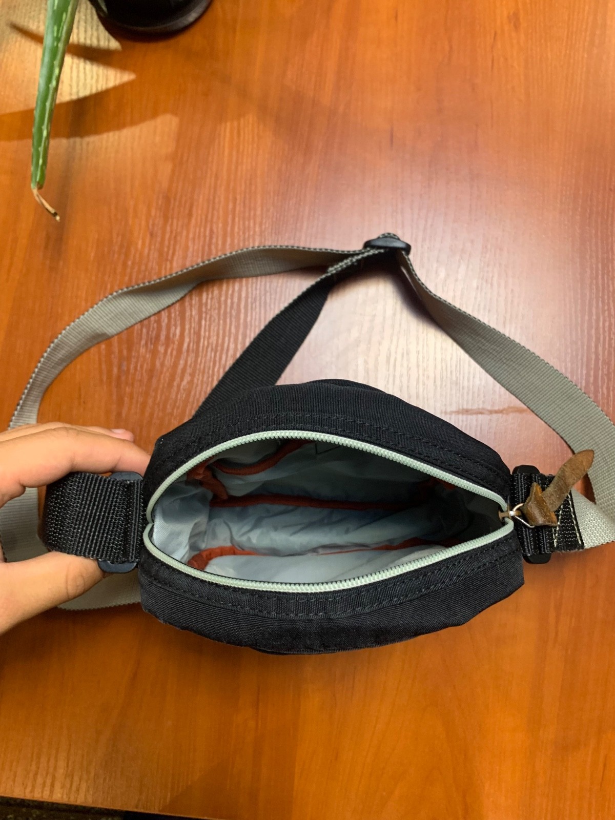 Vintage men’s bag Diesel, adjustable strap length, size 21x17cm