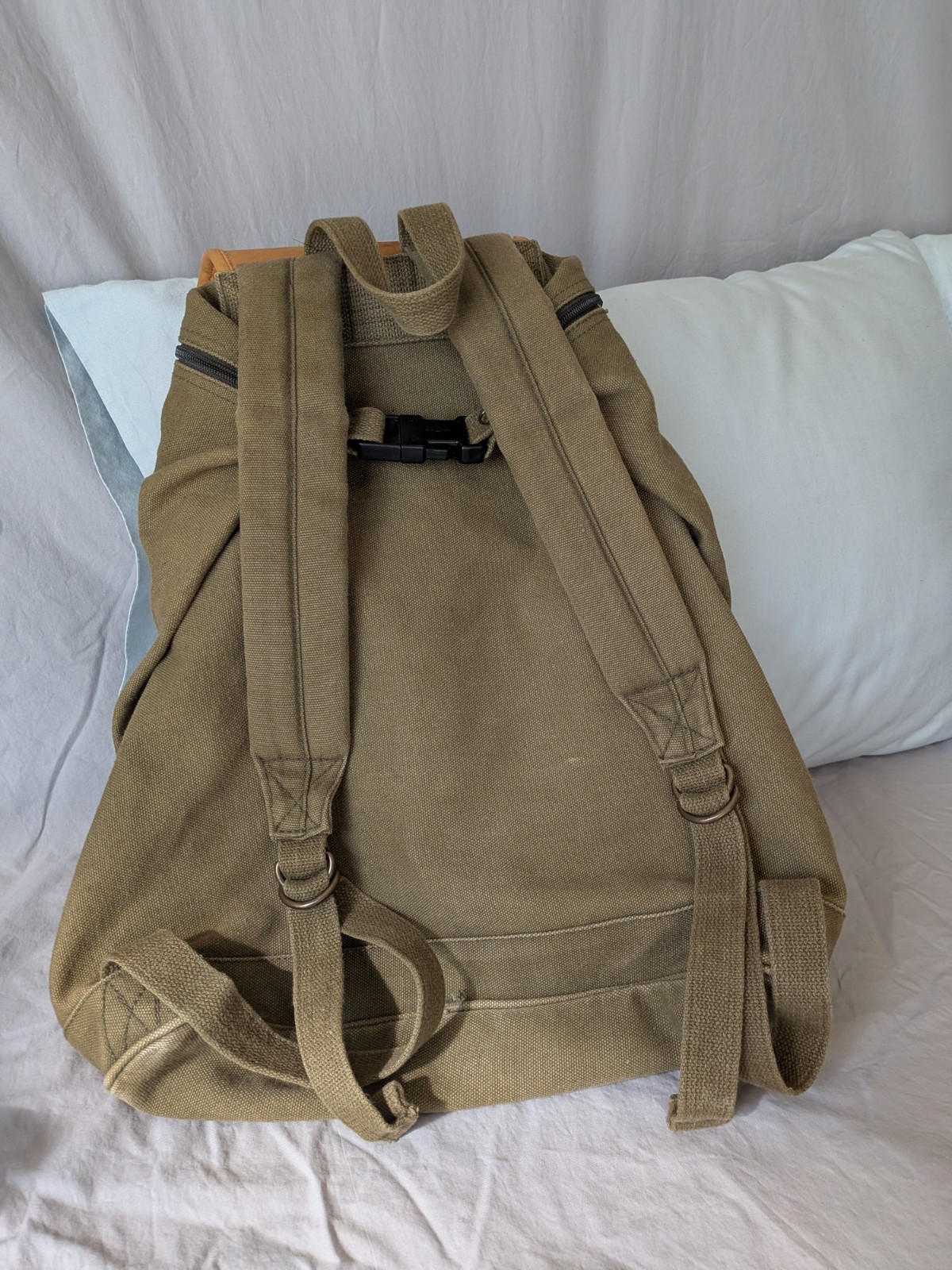 Vintage High Sierra Canvas Leather Backpack Rucksack Hiking Daypack