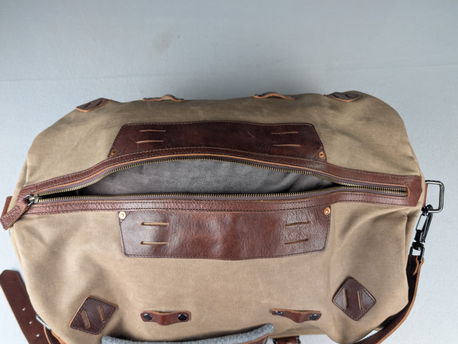 Buffalo Jackson Dakota Waxed Canvas Duffle Bag Leather Has Strap Missing Handles