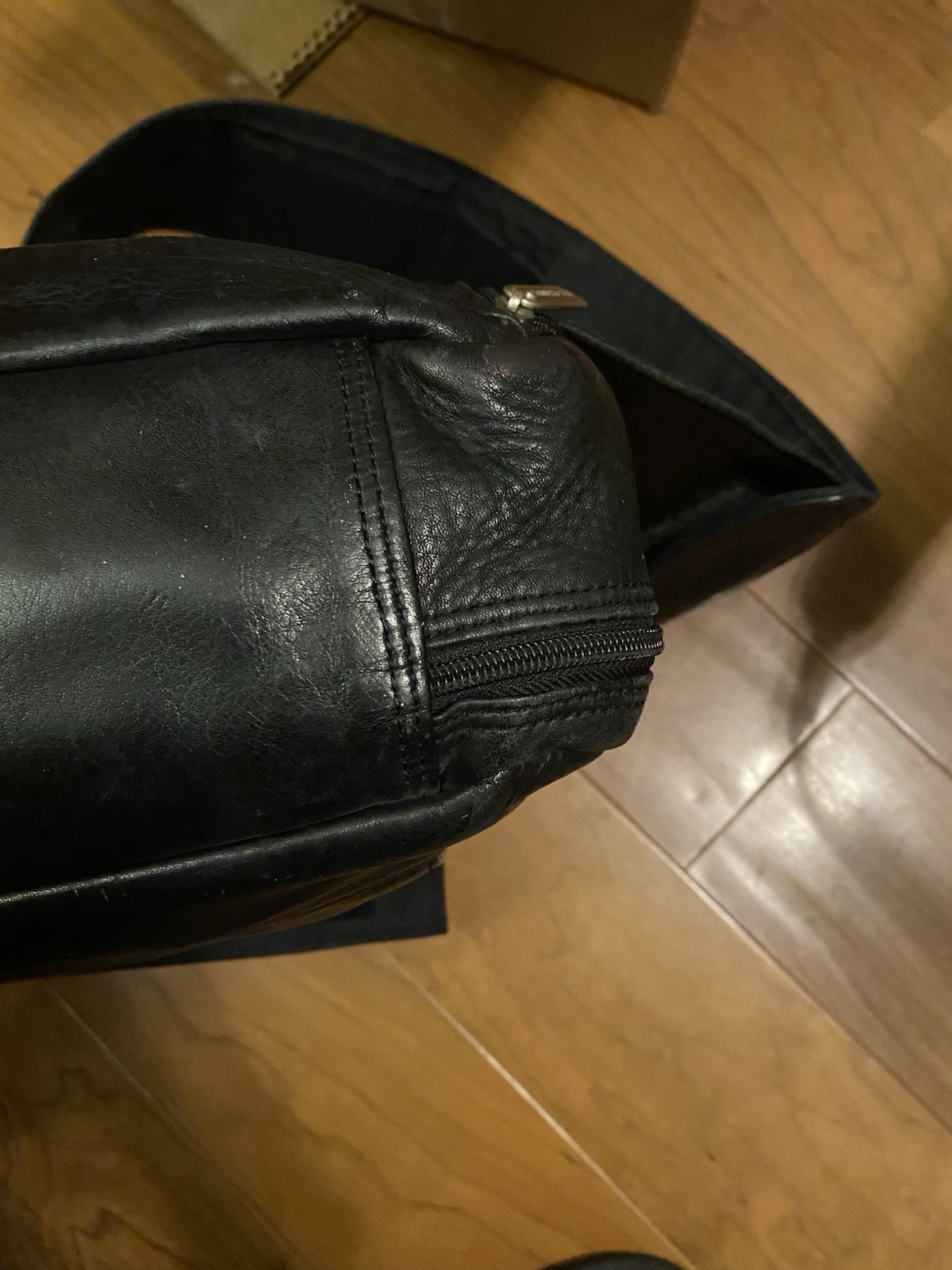 Kenneth Cole NY Black Soft Leather Zip Closure w Flap front pocket Backpack EUC