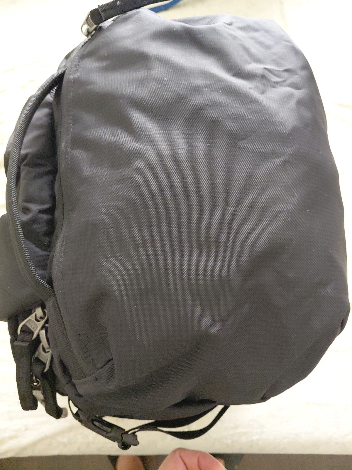 Gregory Compass 40, Laptop Compartment And 2 Zippered Pockets, For Travel