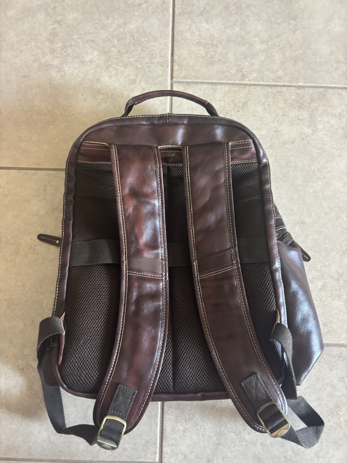 LANNSYNE Leather Brown Zip Backpack Adjustable Strap Multi Pocket Lined