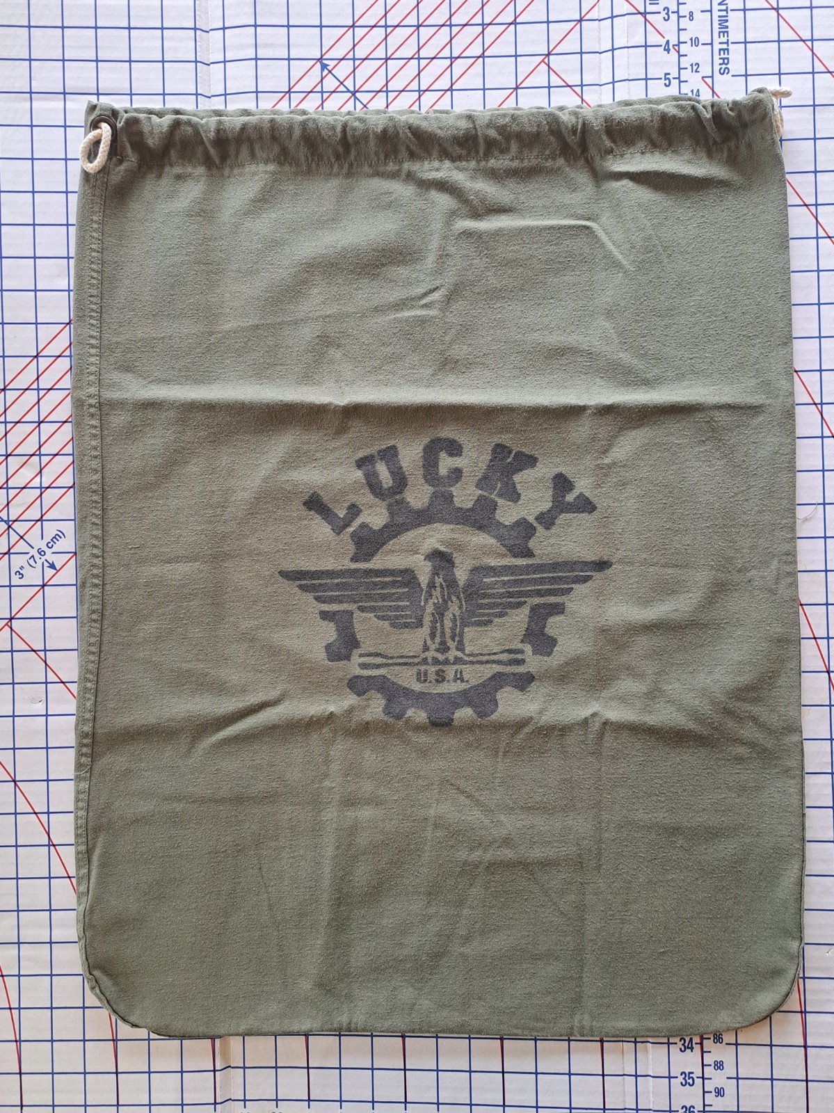 Lucky Laundry Bag Army Style Cinch Bag OD Olive Green Black 21″ x 27″ EUC BIN19