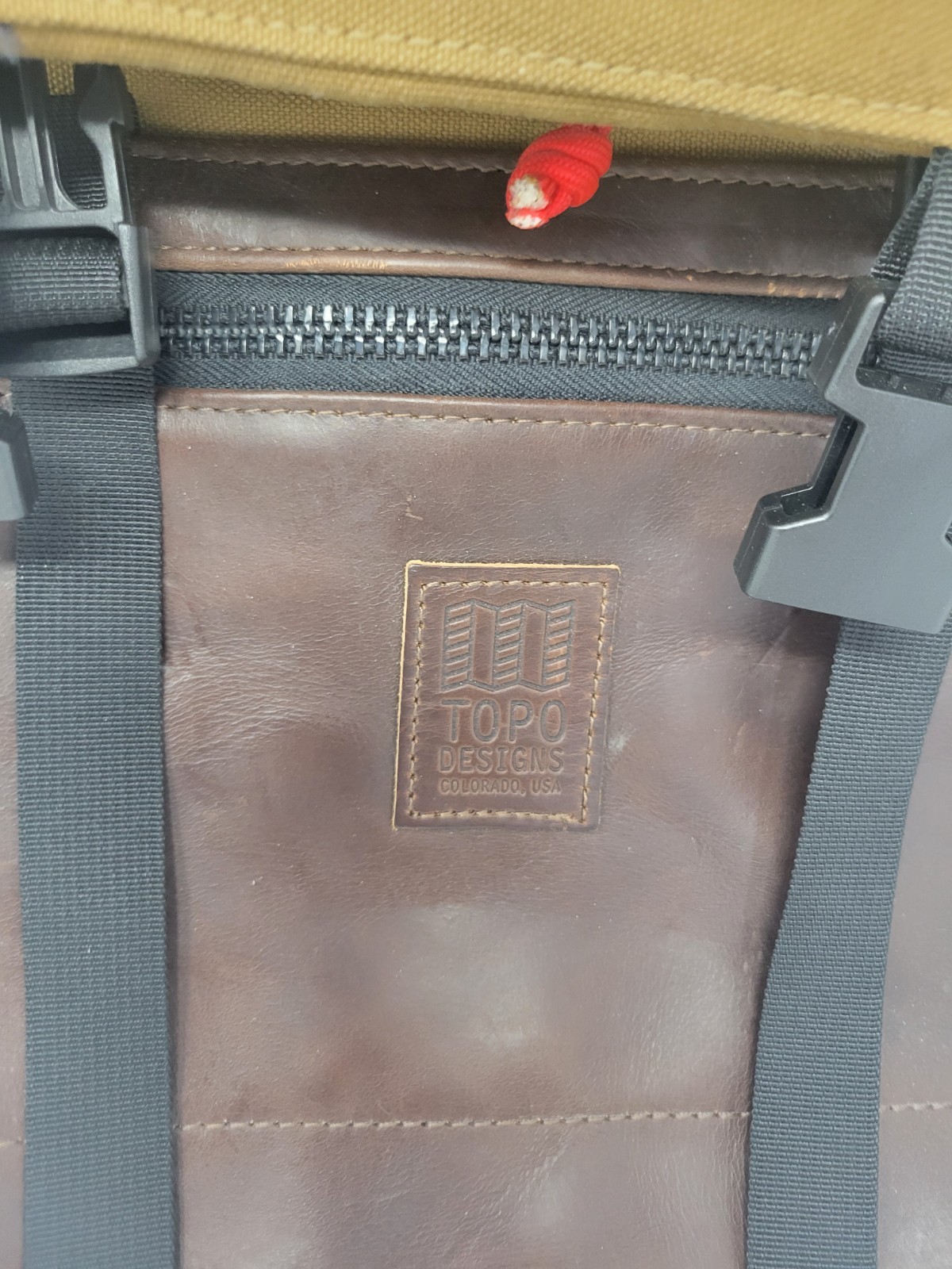 Topo Designs Rover Pack Heritage Dark Khaki Canvas / Dark Brown Leather Adult