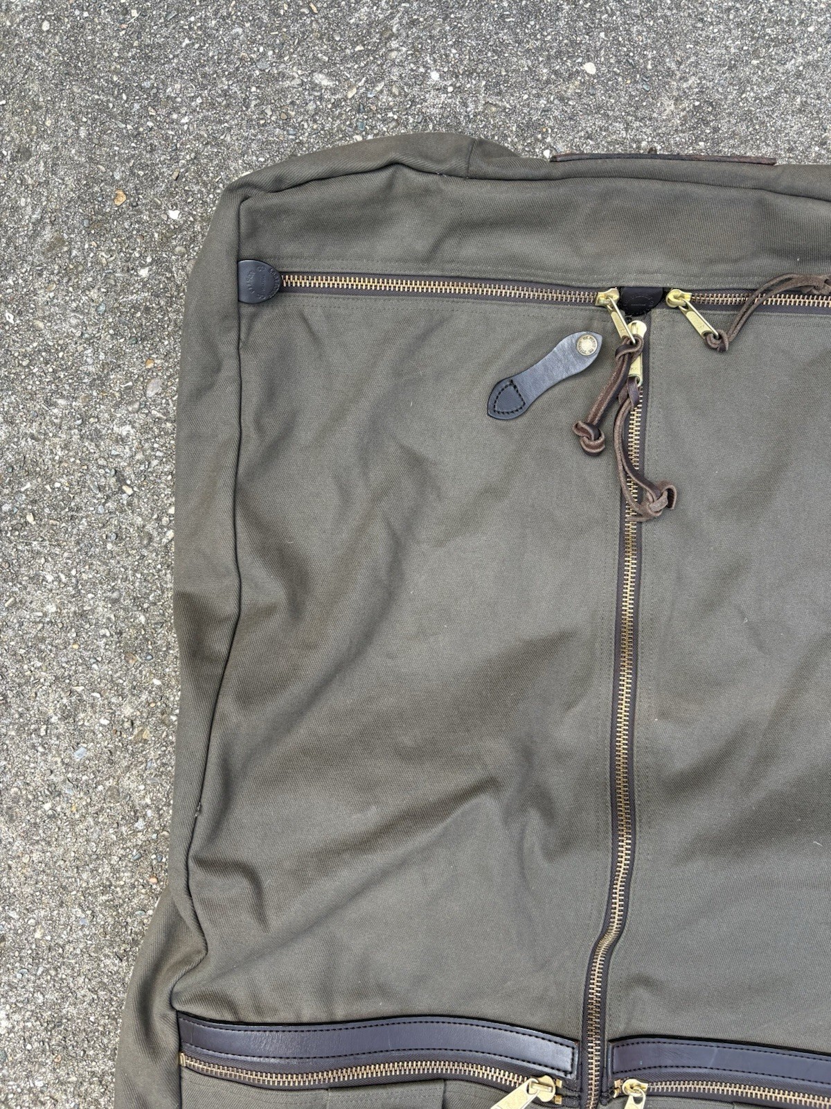 Filson Rugged Twill Garment Bag Otter Green Style 270 Leather USA Suitcase VTG