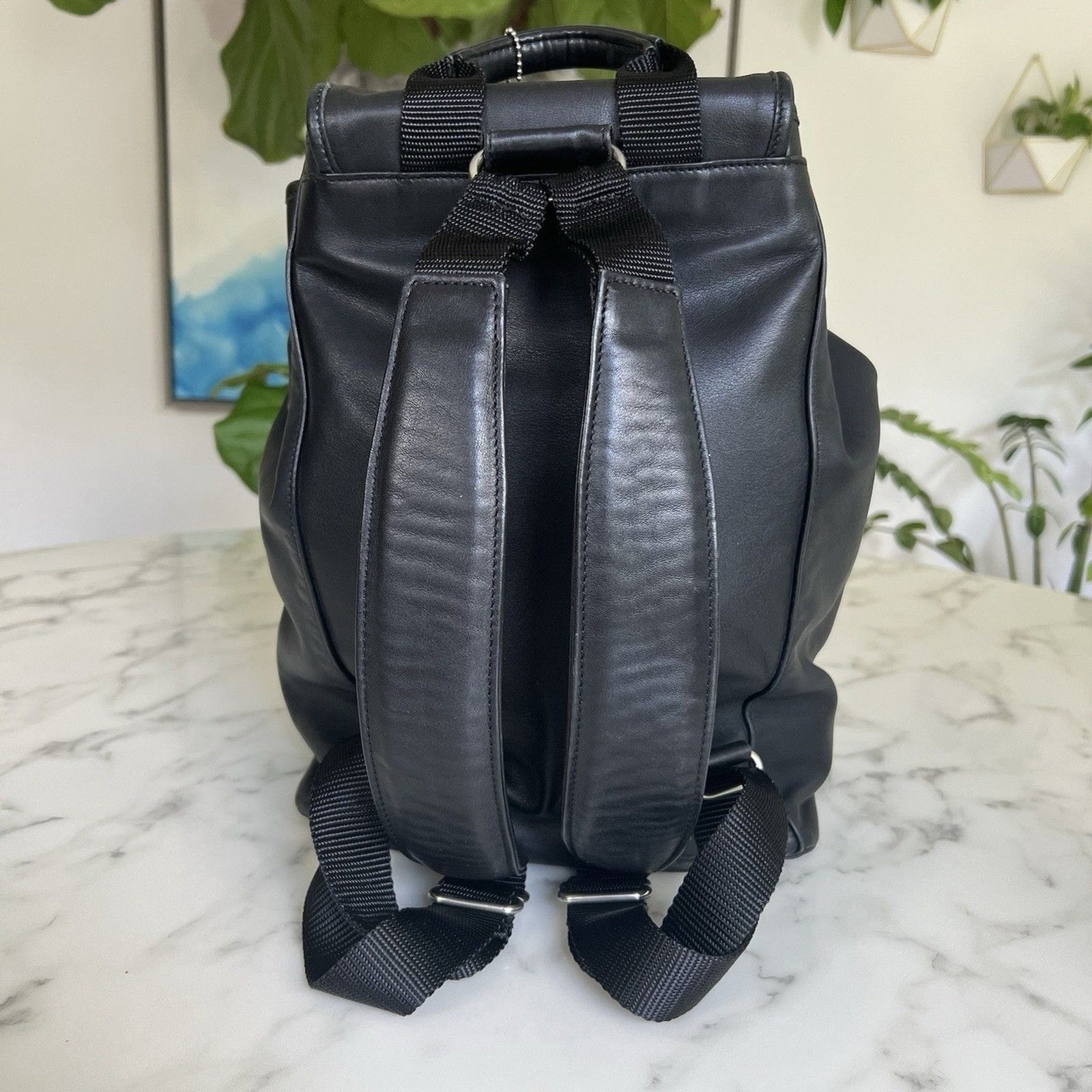 COACH Vintage Drawstring Buckle Backpack 0529 Black Leather Silver Nickel USA