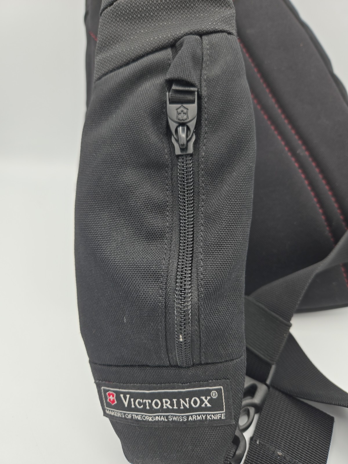 VICTORINOX Sling Crossbody One Shoulder Bag in Black