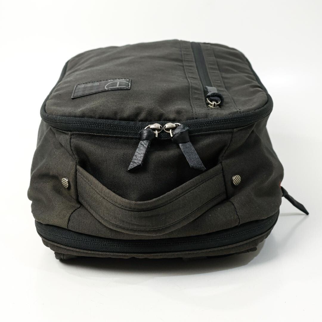 Tumi T-Tech 57585 Black Nylon Cotton Backpack Laptop Travel Bag Mens Zip Pocket