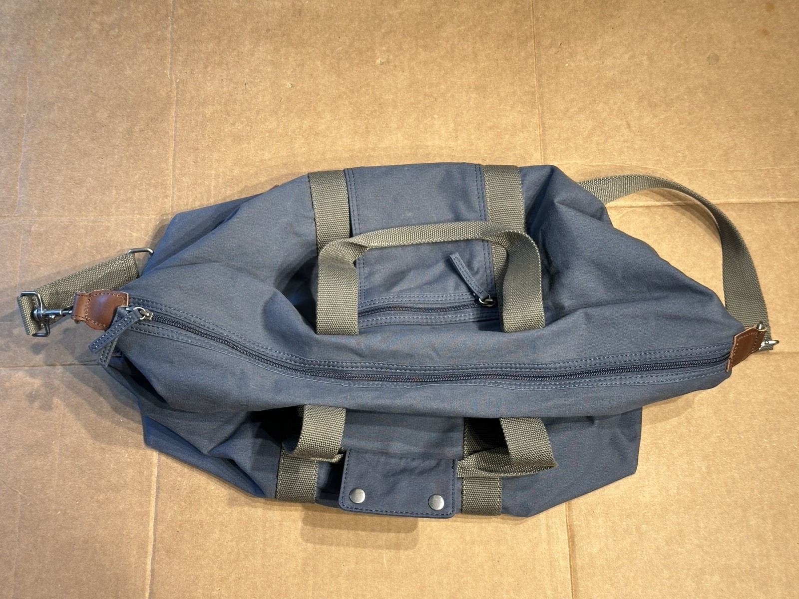 Vintage LL Bean Field Canvas Duffel Weekend Bag Navy Shoulder Strap Bag USED