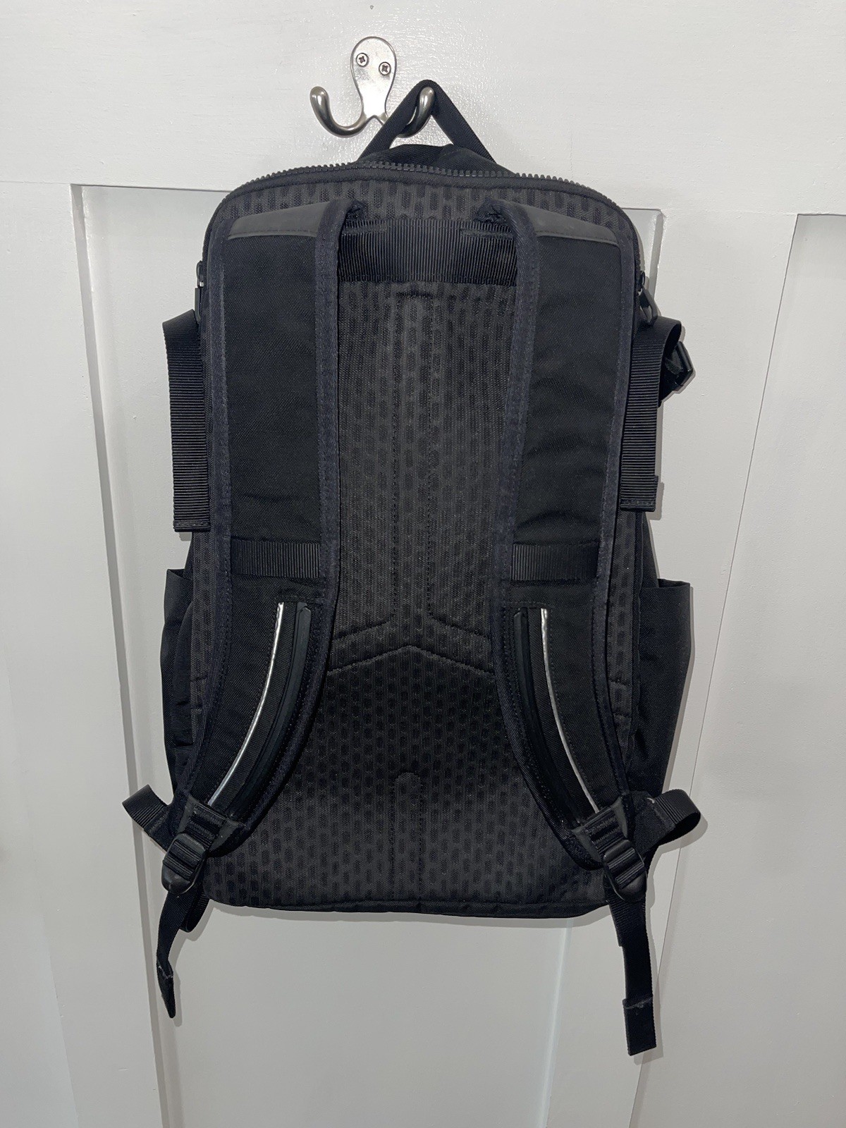 Lululemon Mens Assert Backpack 30L Black