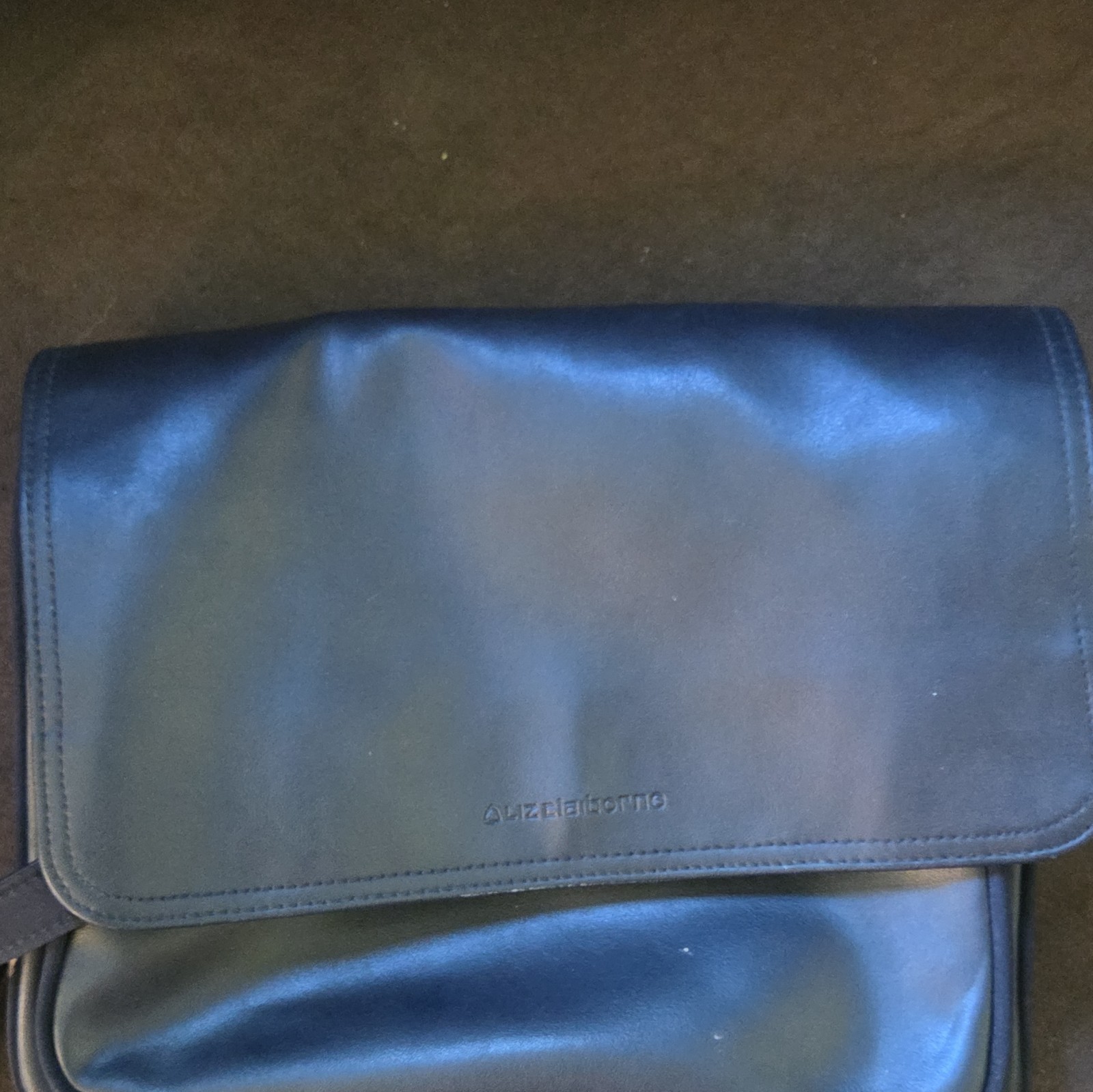luzclaarrona Black Men’s Messenger Bag Zip Closure Adjustable Strap Pockets