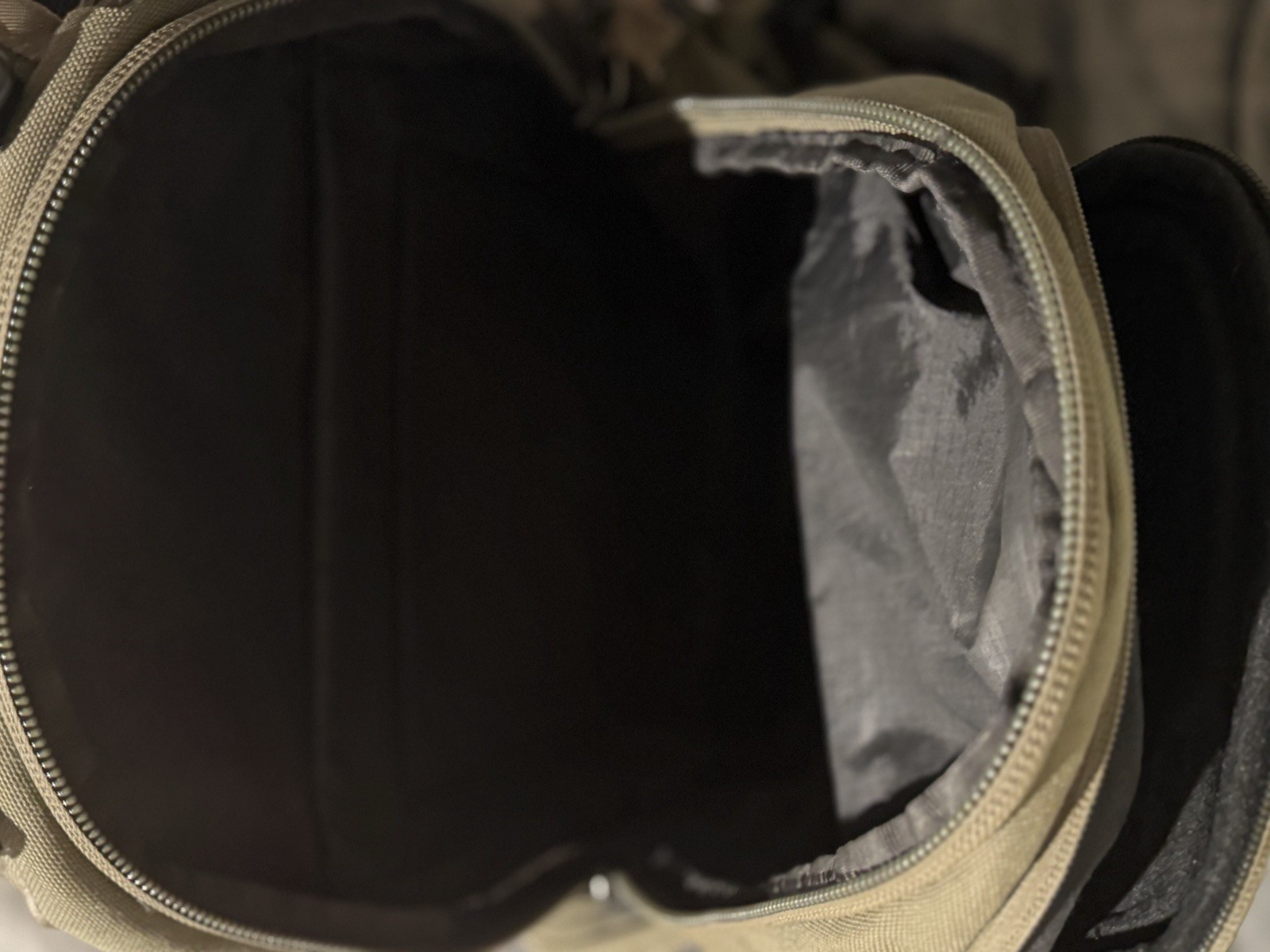 OAKLEY ICON 2.0 Backpack Large Army Camo Green Dark Brush Great Condition