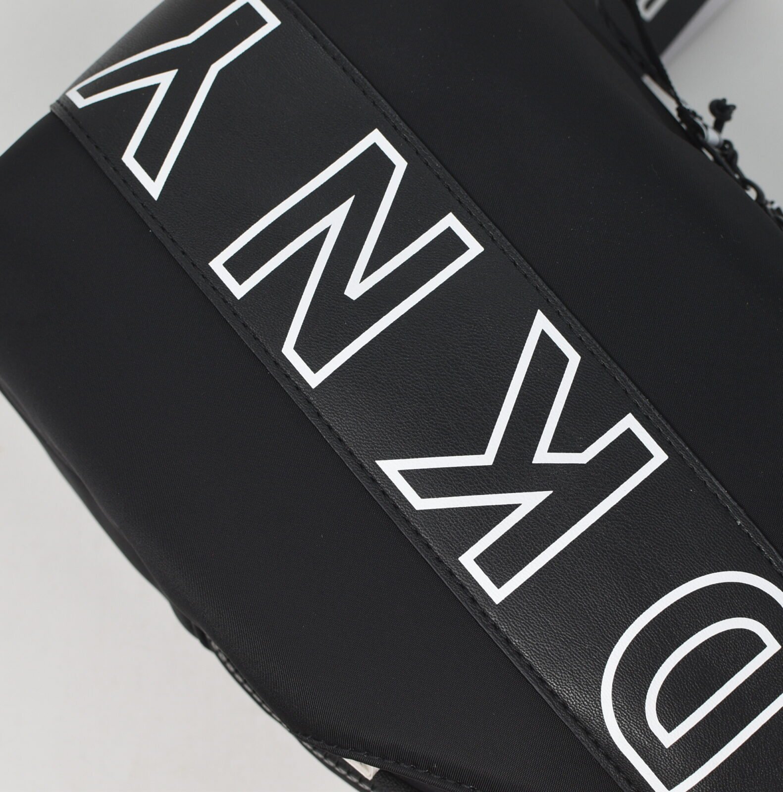 DKNY Black Logo Shoulder Sling Bag DO090AH3
