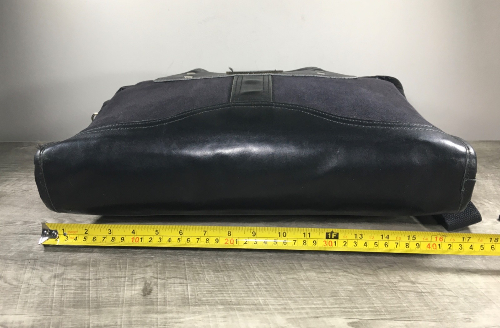 Duluth Pack Laptop Black Tarveler’s Leather Bag Computer Everyday Briefcase USA