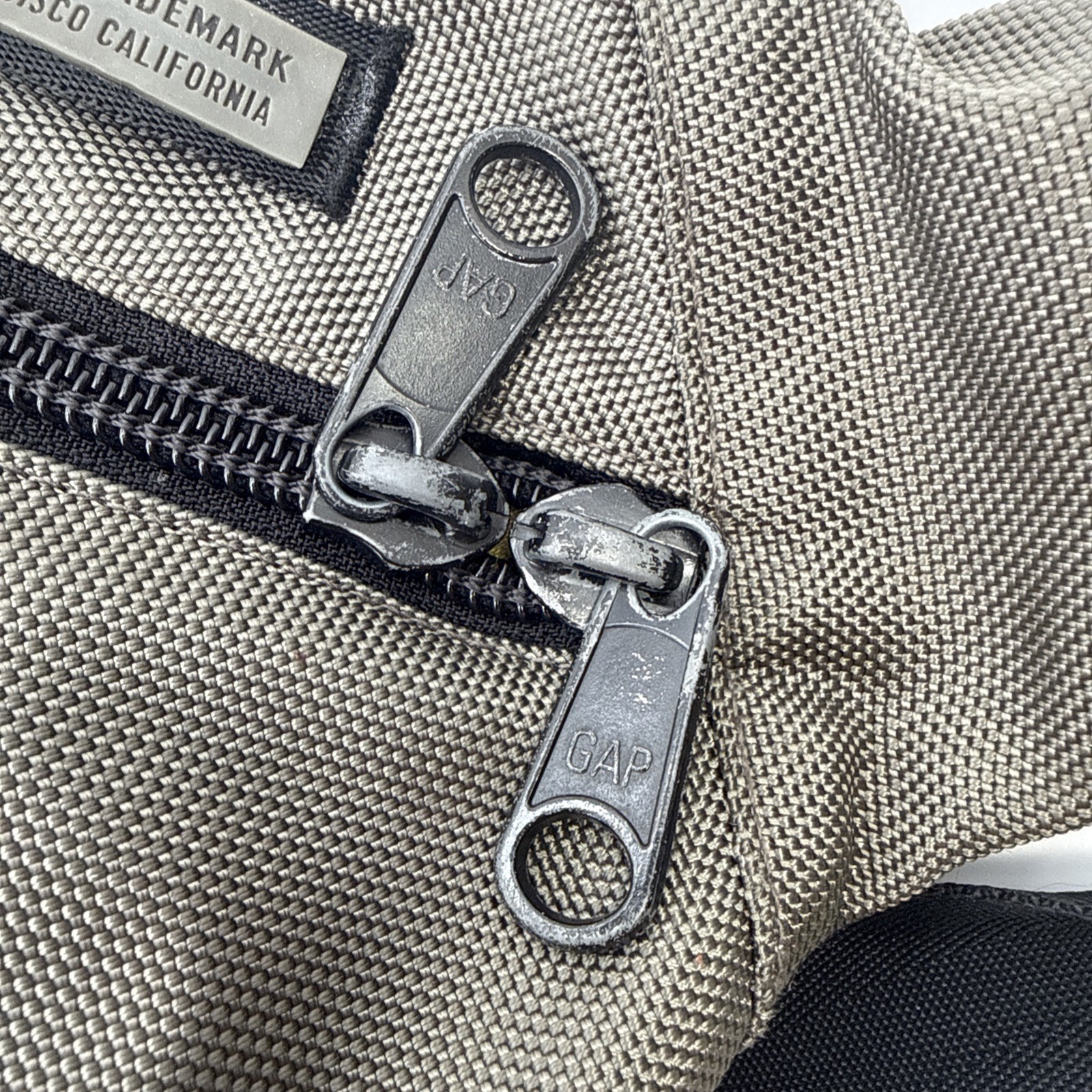 Vtg GAP 2001 Sling Bag Y2K Single Strap Crossbody Shoulder Backpack Gray Bag