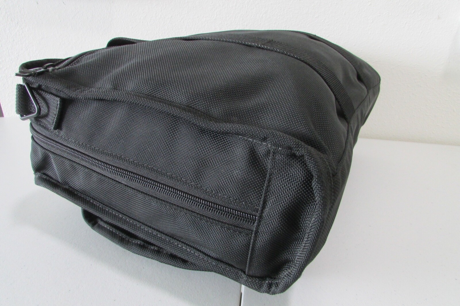 Tumi Black Ballistic Nylon Briefcase Padded 15″ Laptop Messenger Bag wTop Handle