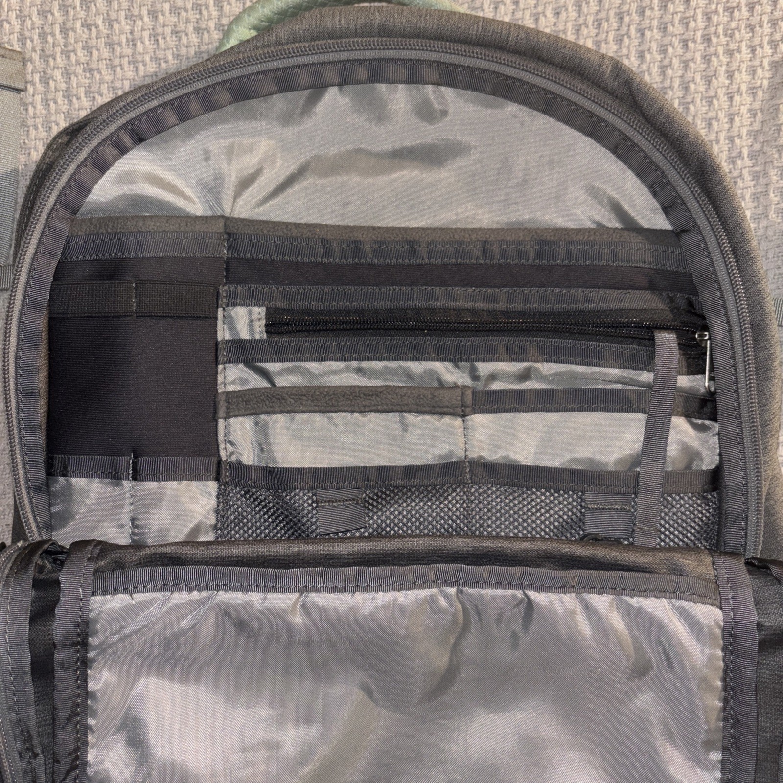 The North Face Recon Backpack grey/Teal School Travel Hiking Laptop GREAT SHAPE!