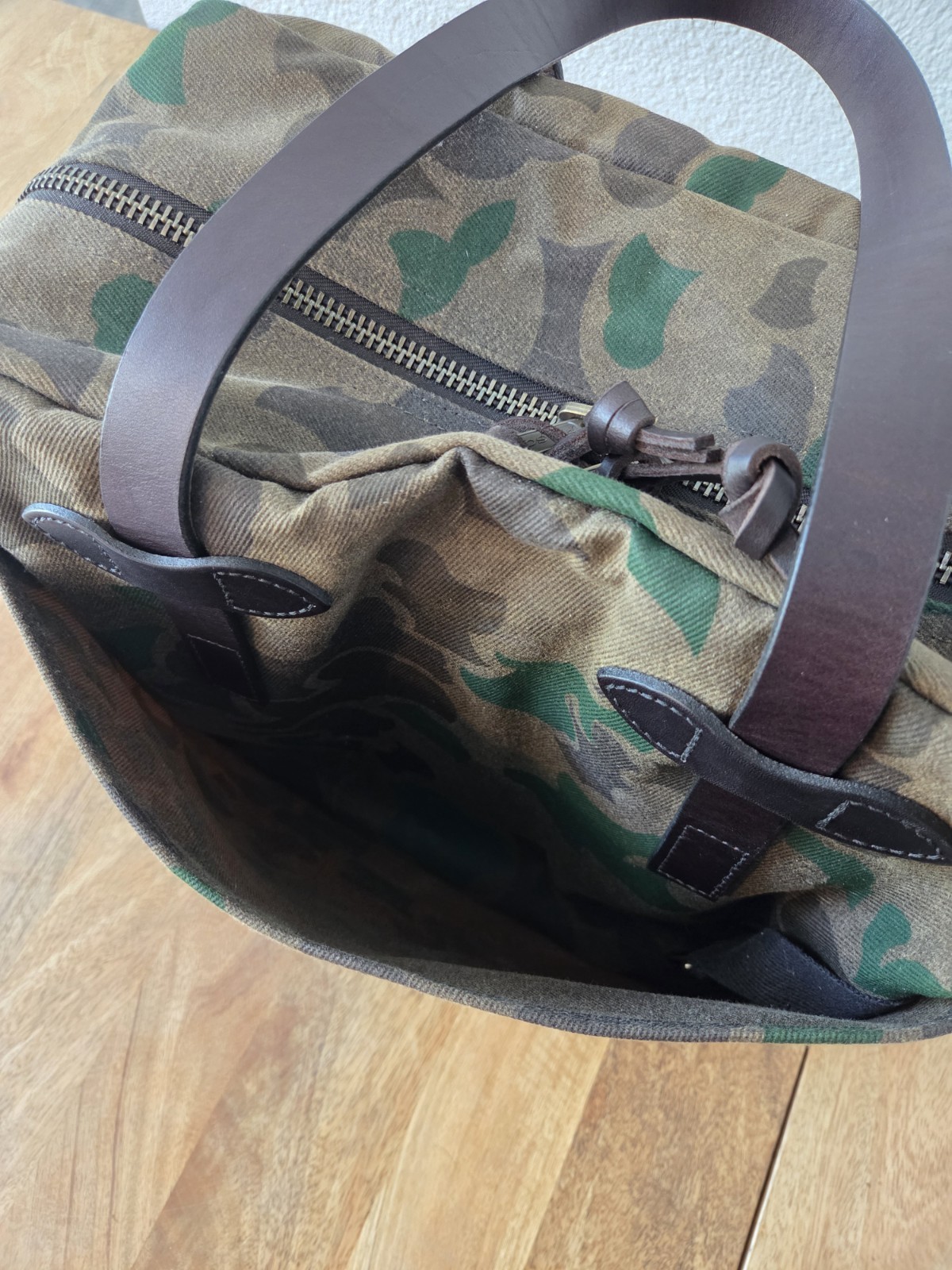 Filson Waxed Rugged Twill Tote Bag With Zipper | Dark Shrub Camo | Ltd. Edition