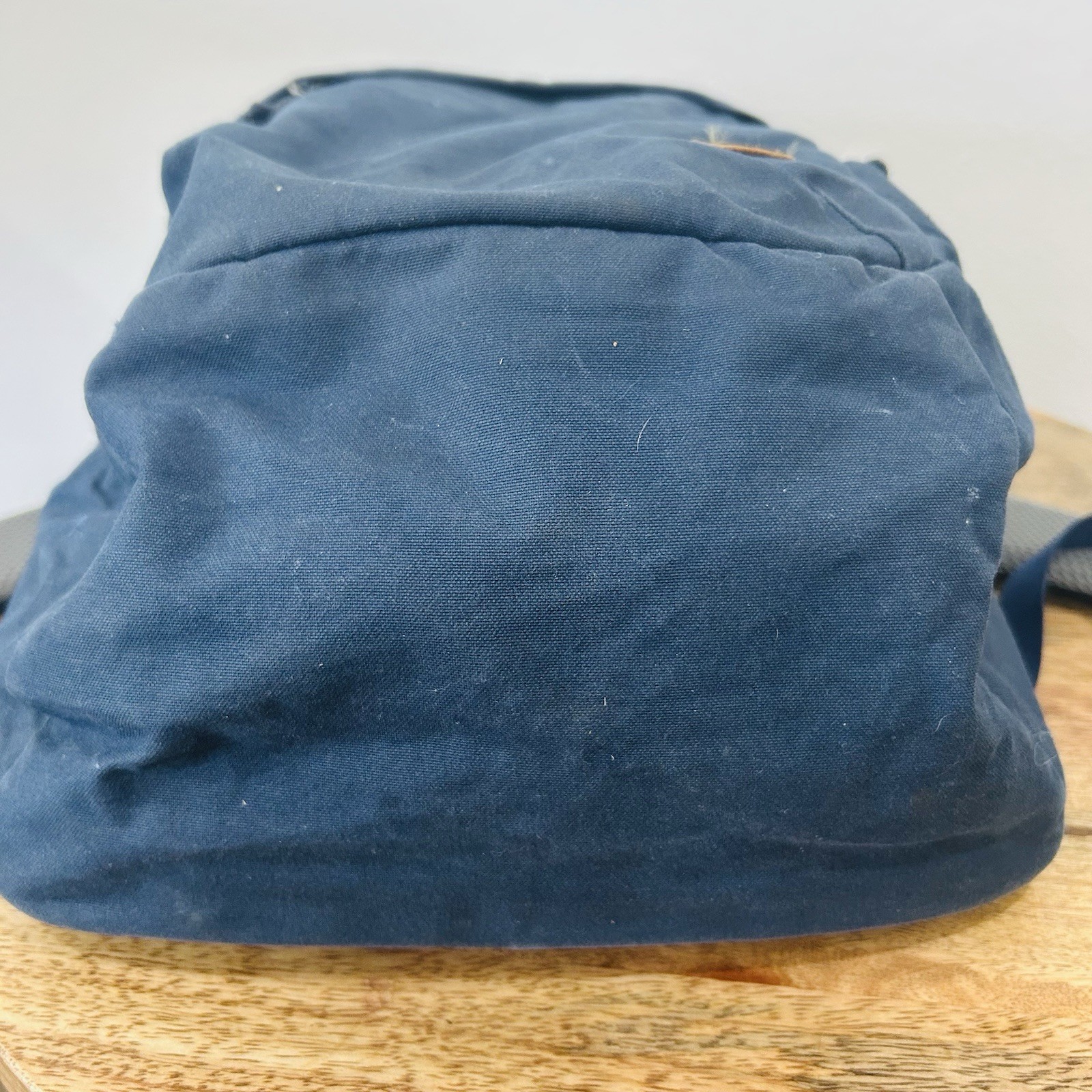 Fjallraven Raven 20L Navy Blue Backpack G1000 Fabric Medium