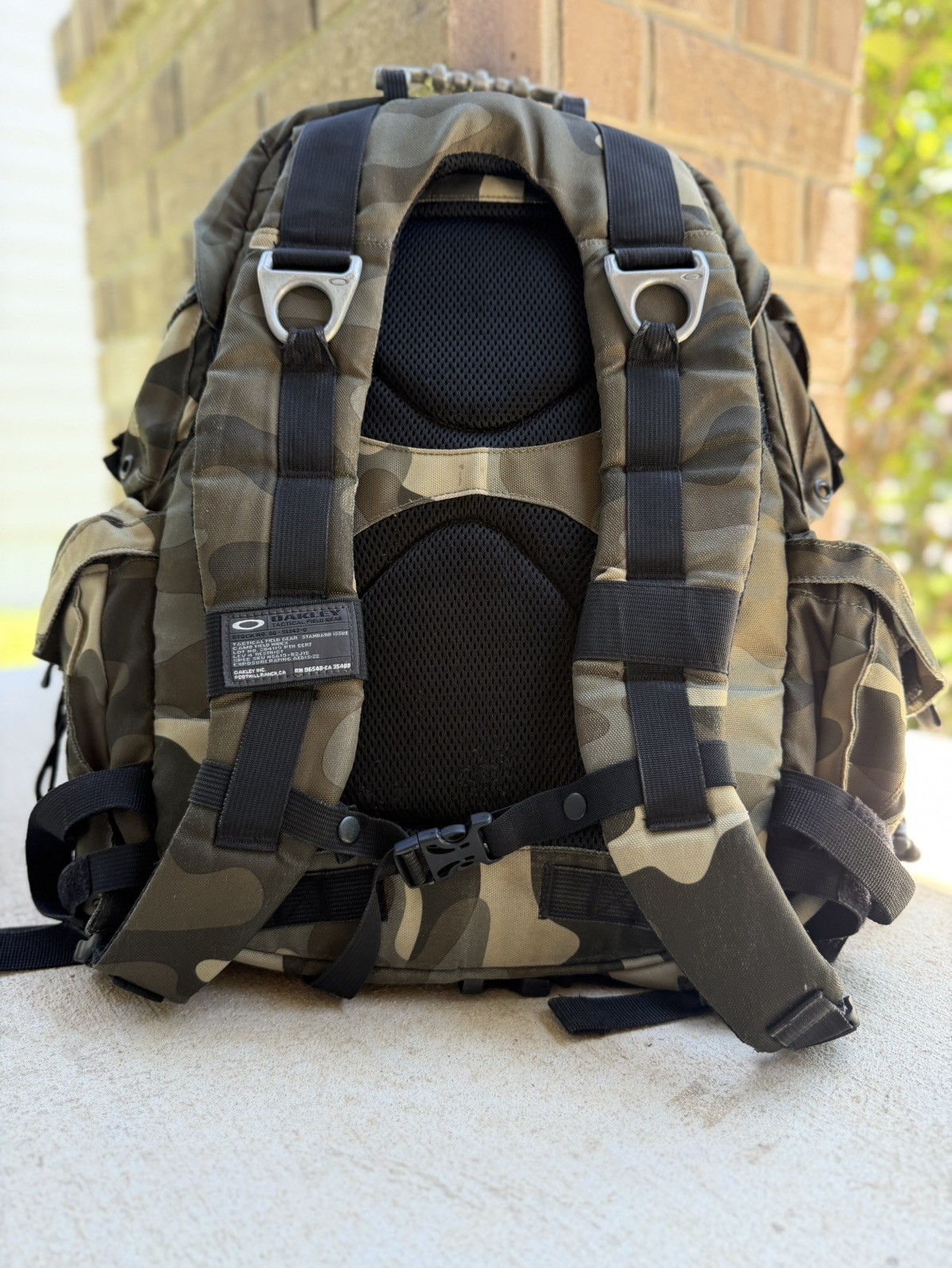 RARE OAKLEY AP MECHANISM BACKPACK Camo Mountain Division Hiking Day Pack Bag